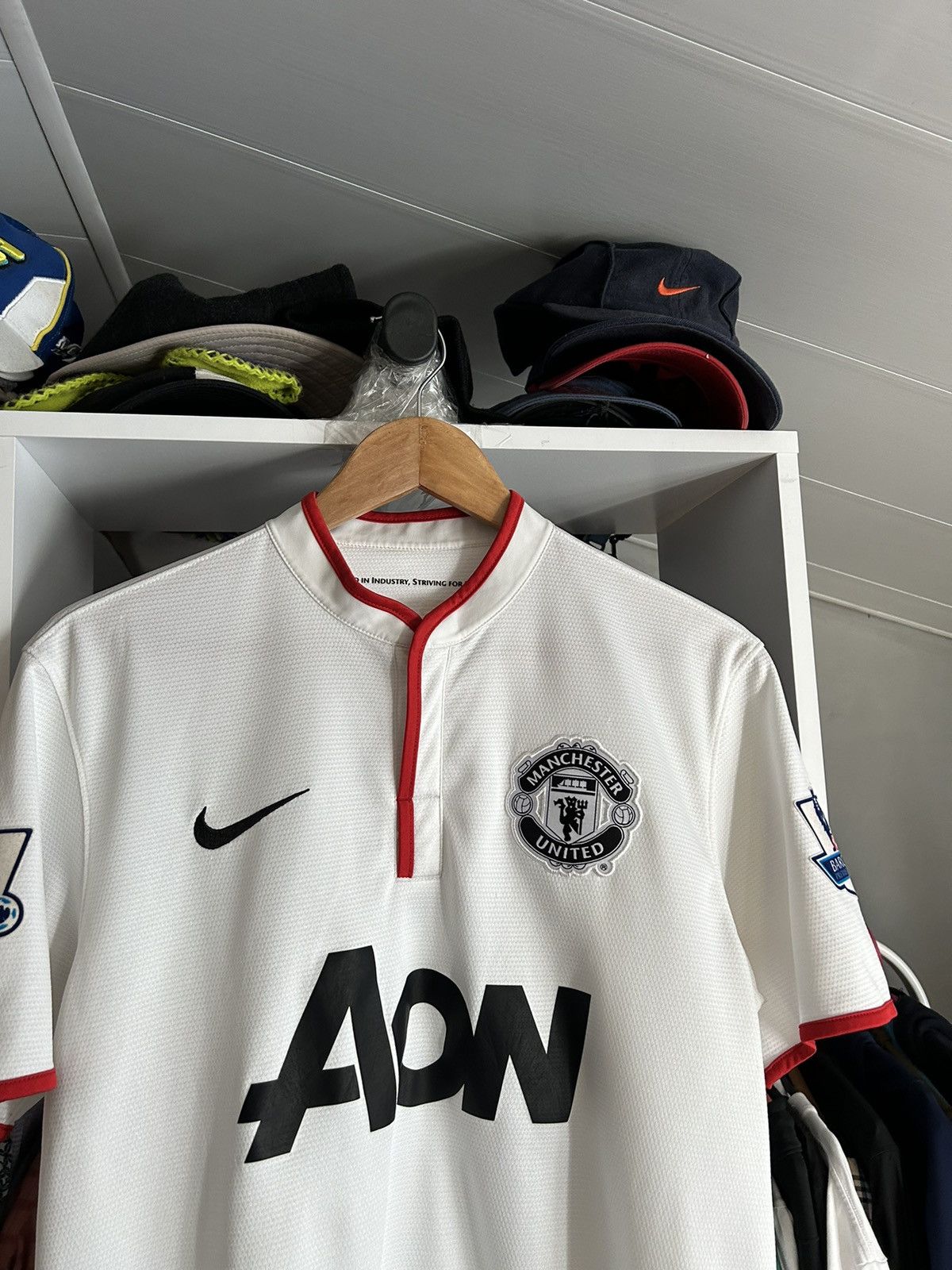 Nike Nike 2012-14 Manchester United Away Shirt Buttner #28 Size US M / EU 48-50 / 2 - 9 Thumbnail