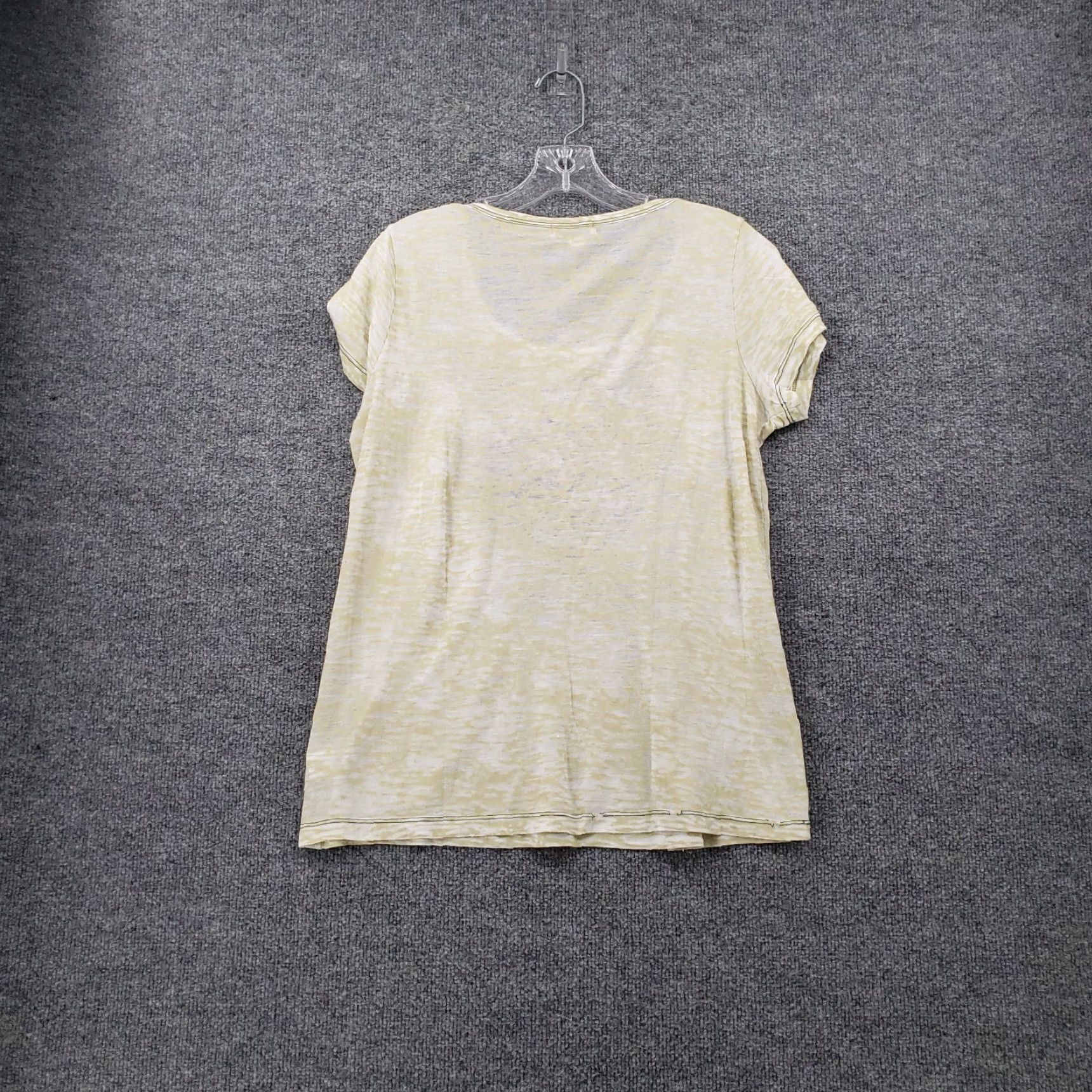 Vintage VINTAGE not applicable; Use original words only. Final title: One World T Shirt Womens L Large Yellow Short Sleeve Scoop Neck Graphic Y2K Size L / US 10 / IT 46 - 2 Thumbnail