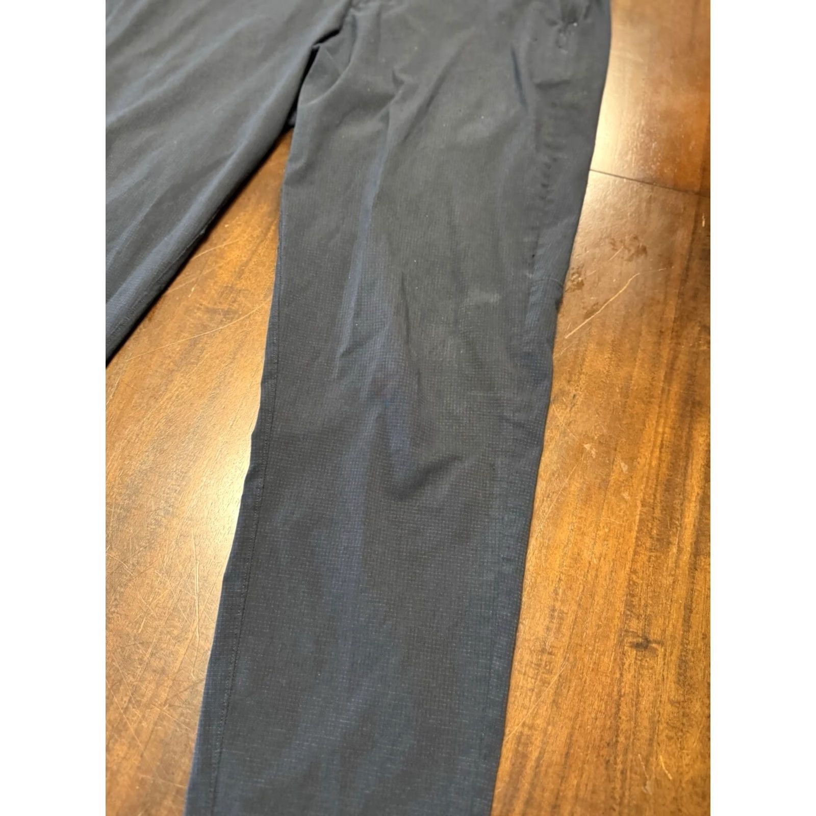 Lululemon Lululemon Commission Pant Ventlight Navy Blue Slim Fit 34x30 Mens Chino Breathable Sl Size US 34 / EU 50 - 2 Thumbnail