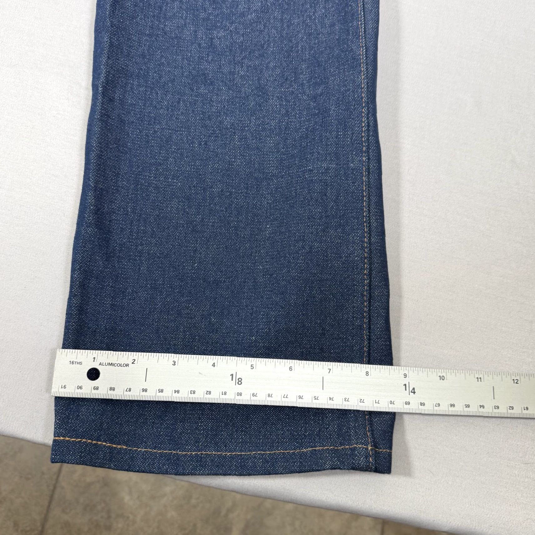 Wrangler Wrangler Jeans Adult 34x34 Blue Denim Straight 100% Cotton Zipper Five-Pocket Cowboys & Western Mens Size US 34 / EU 50 - 5 Thumbnail