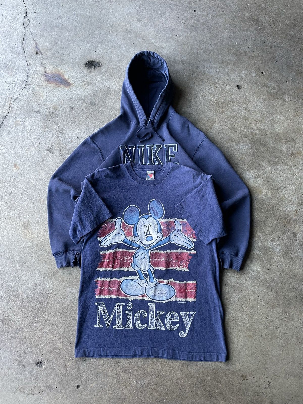 Disney × Mickey Mouse × Vintage Vintage 90s Mickey Mouse Unlimited Disney Tee Size US XL / EU 56 / 4 - 2 Thumbnail