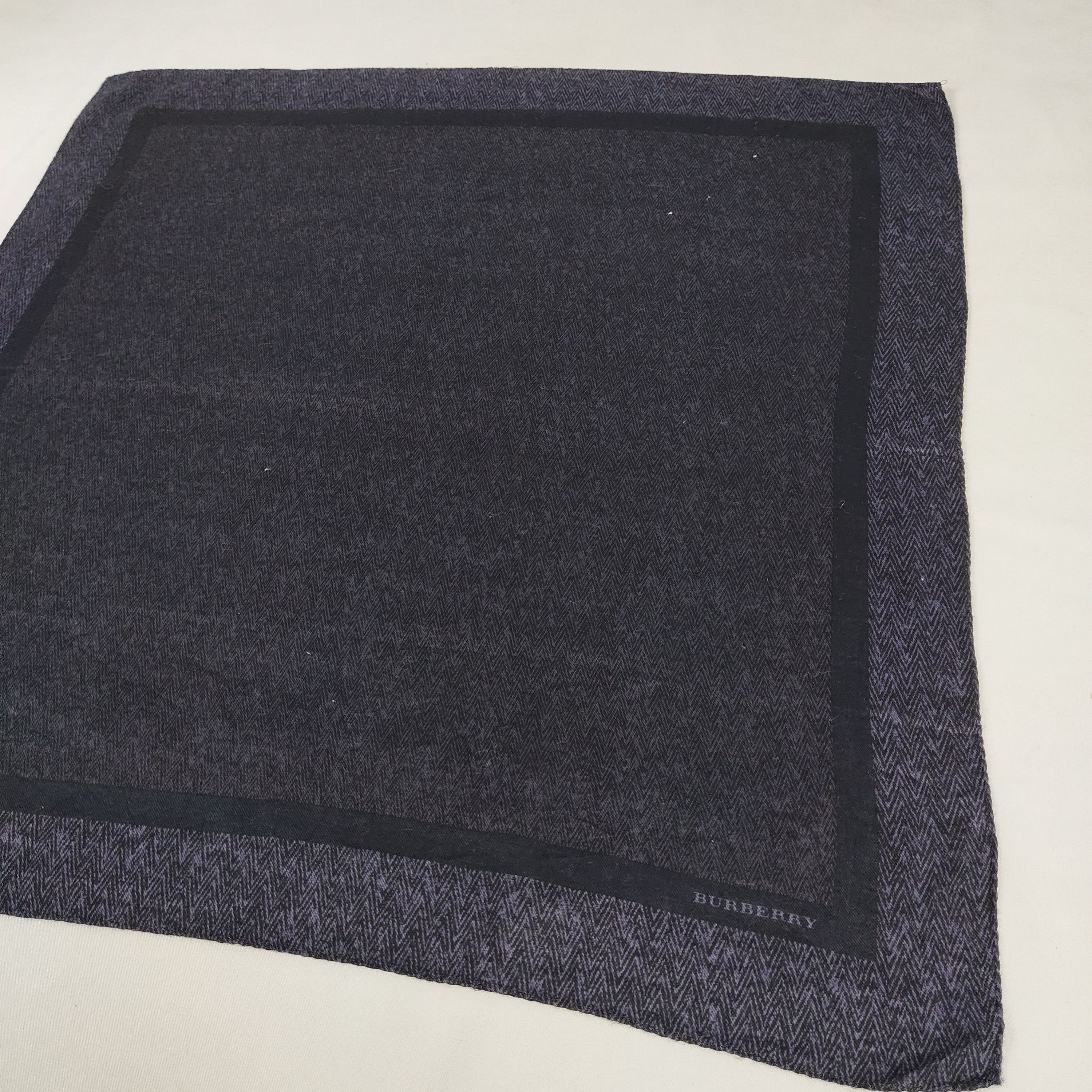 Burberry × Vintage Burberry Handkerchief / Neckerchief / Bandana FZ377 Size ONE SIZE - 4 Thumbnail