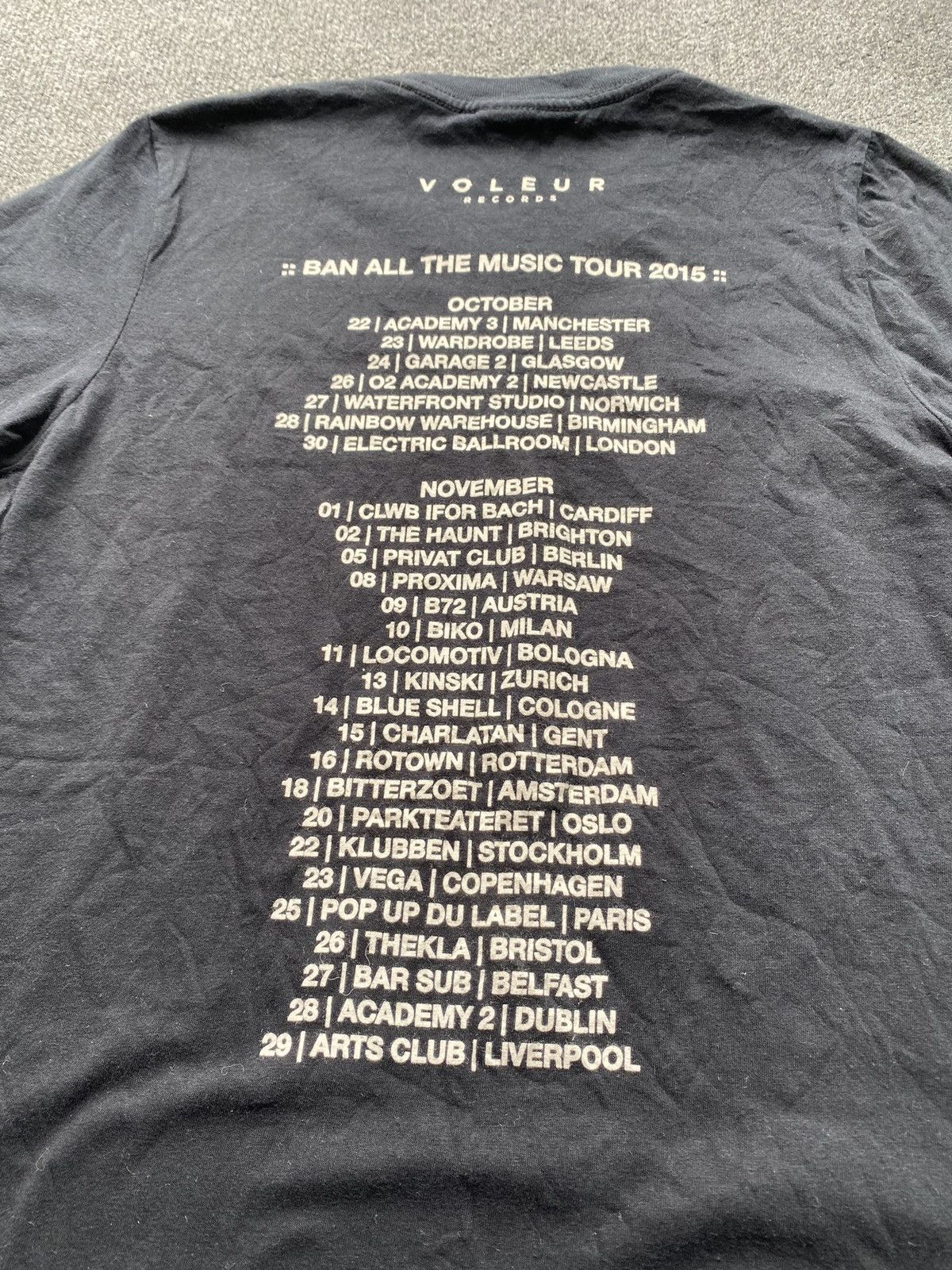 Band Tees 🔥Vntg Band Tour 2015 Nothing But Thieves Black tee s gildan Size US S / EU 44-46 / 1 - 7 Thumbnail