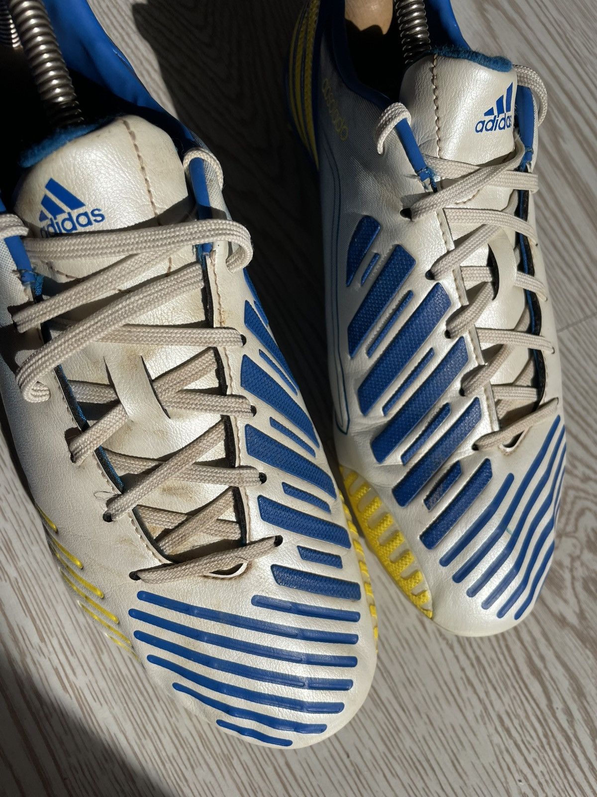 Adidas Adidas Predator Absolado Soccer Cleats size 41.5 Size US 8 / EU 41 - 10 Thumbnail