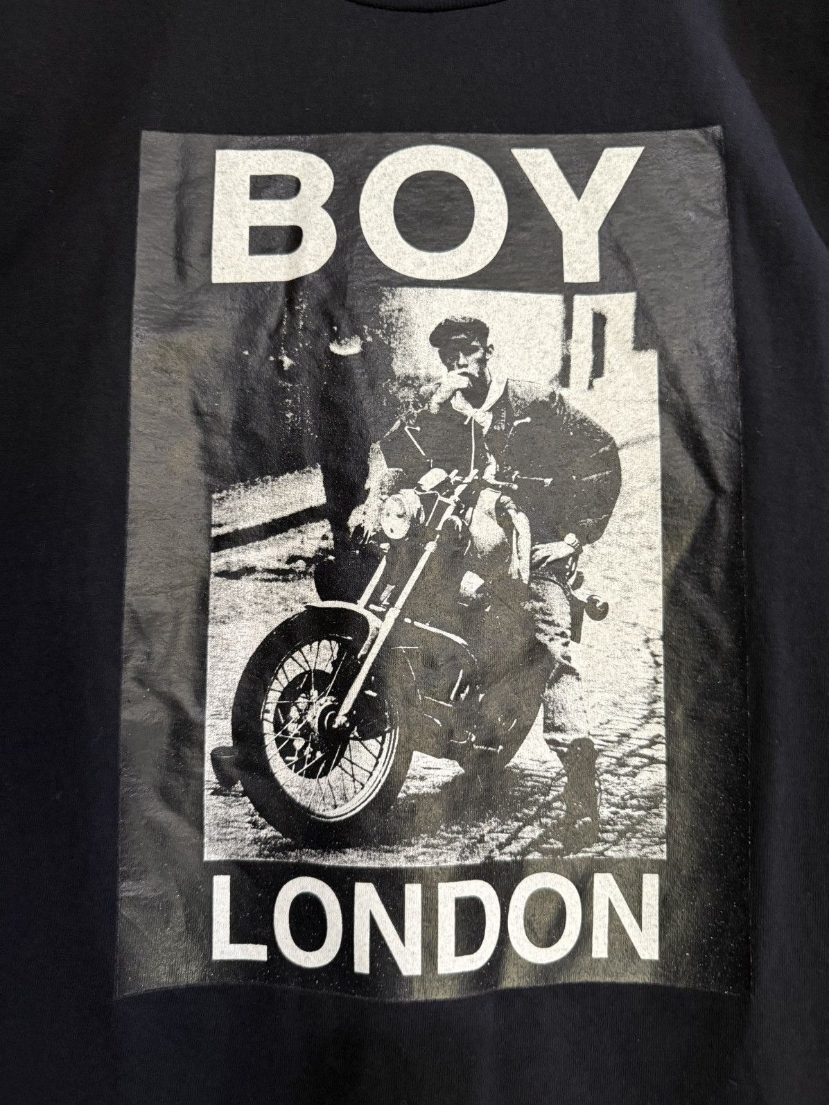Boy London Vintage 90s Boy London Photographer Weber Photo Tee Size US L / EU 52-54 / 3 - 2 Thumbnail