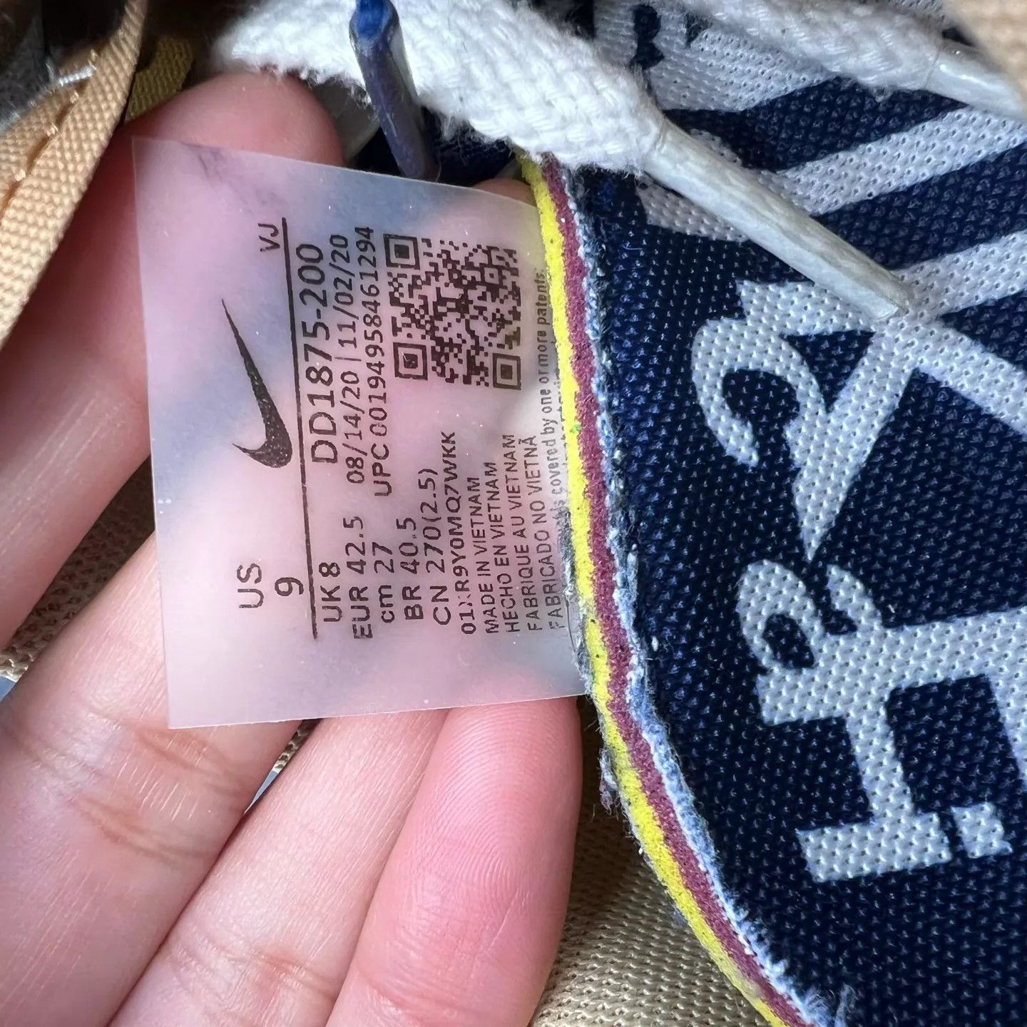 Nike Nike sacai vaporwaffle sesame 42.5 worn once, original box Size US 9.5 / EU 42-43 - 8 Thumbnail