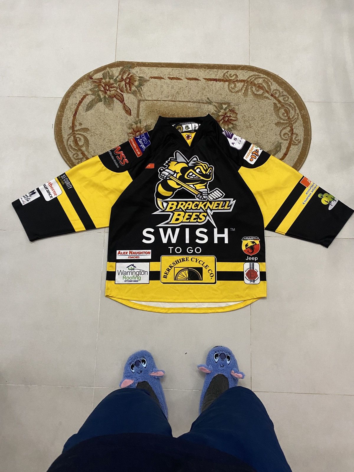 Other Bracknell Bees Jersey!RARE!team jersey53 Size US L / EU 52-54 / 3 - 5 Thumbnail