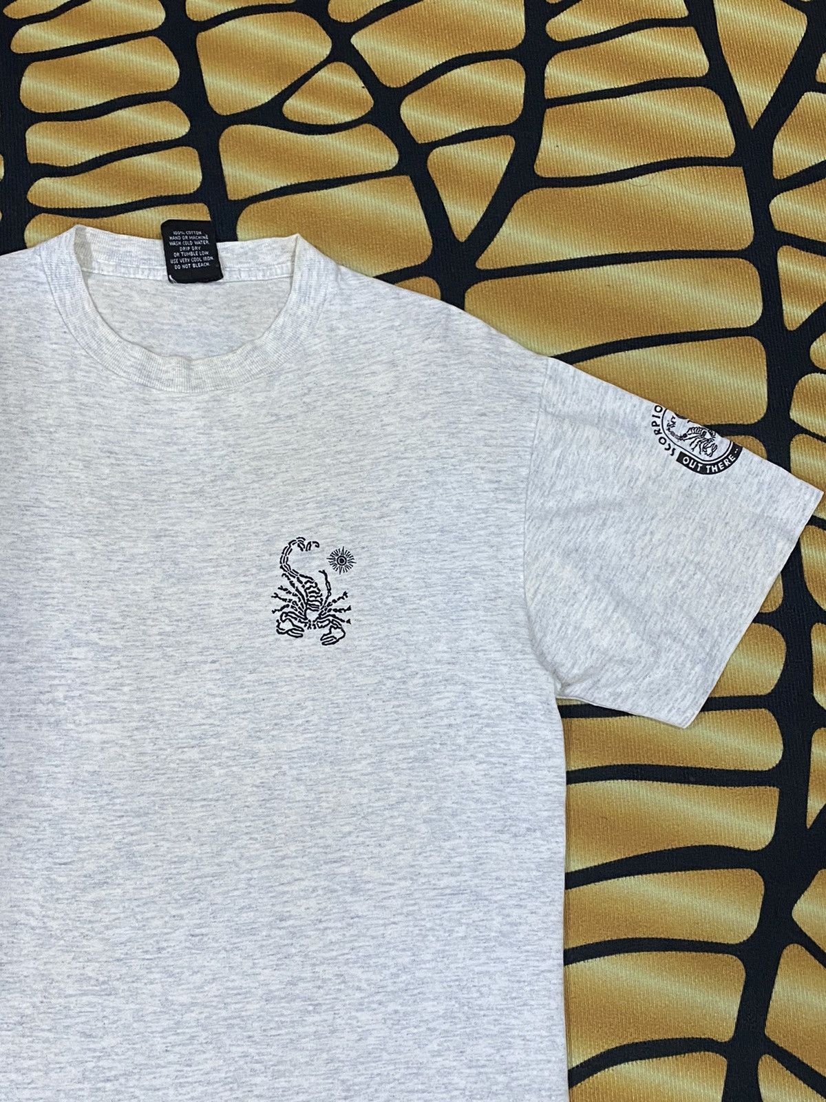 Vintage RARE VINTAGE SCORPION BAY NICE DESIGN TEE Size US M / EU 48-50 / 2 - 7 Thumbnail