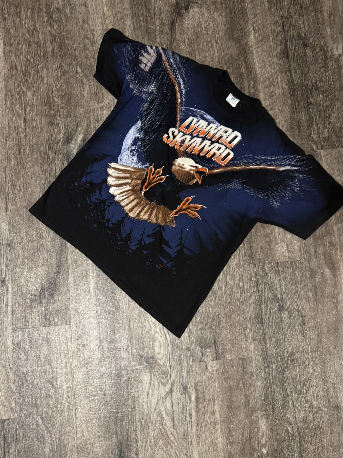 Other Vintage Lynyrd Skynyrd AOP Bald Eagle 1996 World Tour tee Size US XL / EU 56 / 4 - 1 Thumbnail