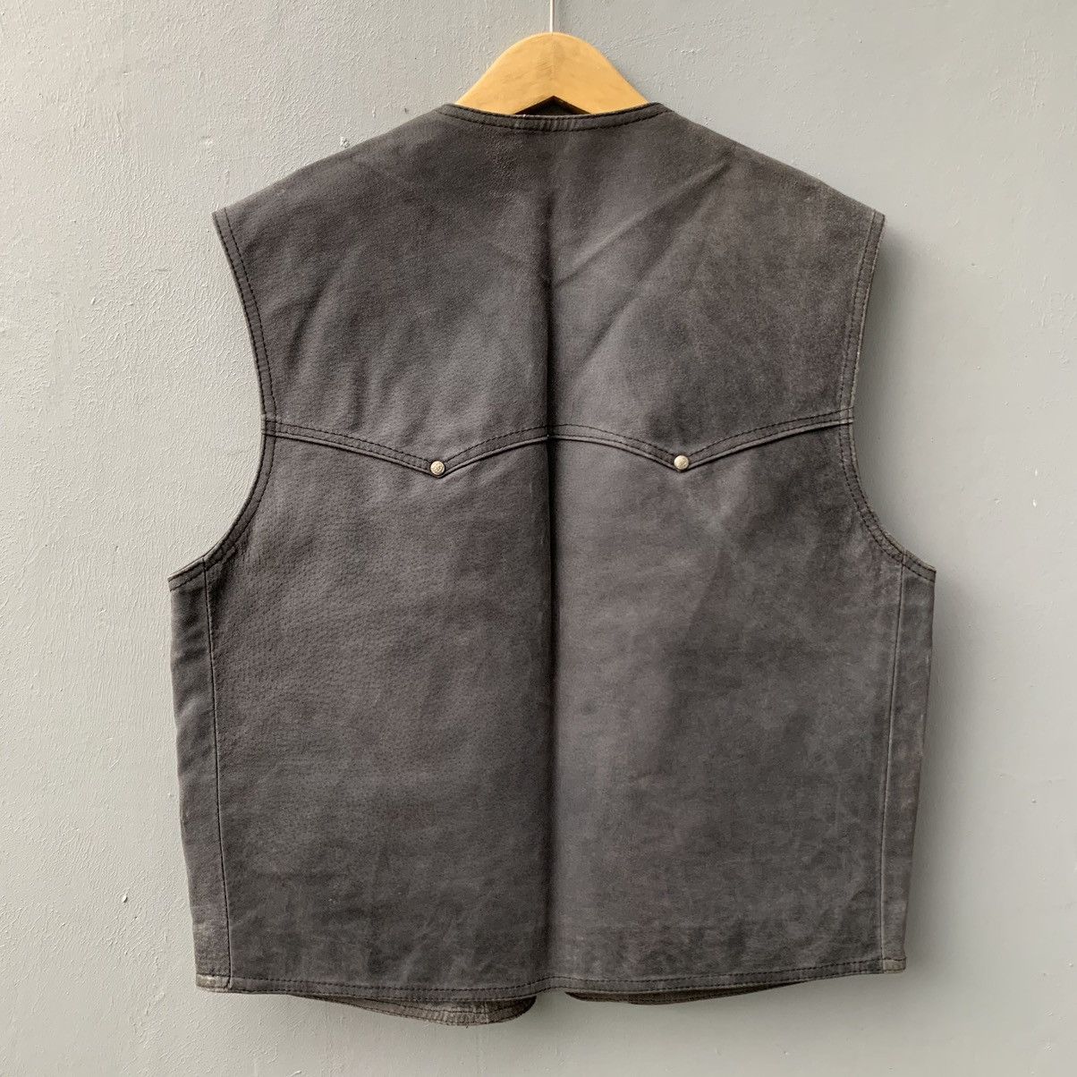 Cowboy Equipment × Versace VINTAGE VERSACE JEANS COUTURE PIGSKIN LEATHER VEST Size US M / EU 48-50 / 2 - 4 Thumbnail