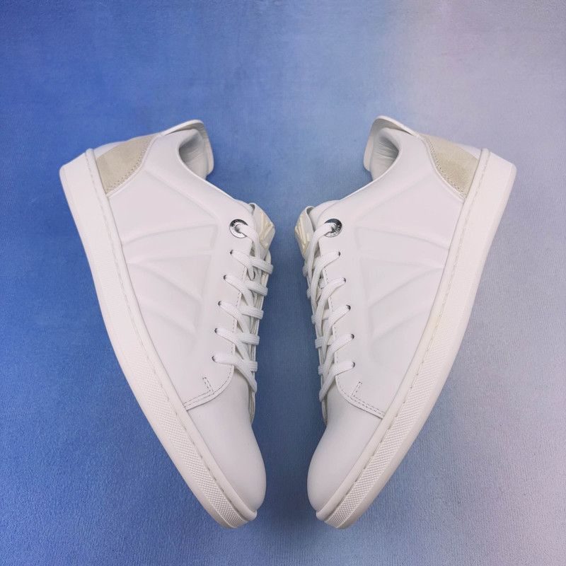 Louis Vuitton Louis Vuitton Classic White Lace-Up Sneakers - Size US 8.5 / EU 41-42 - 6 Thumbnail