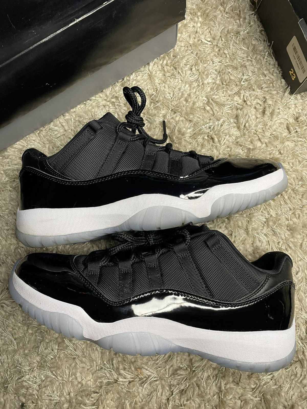 Jordan Brand Jordan 11 Low Space Jam Size US 10.5 / EU 43-44 - 2 Thumbnail