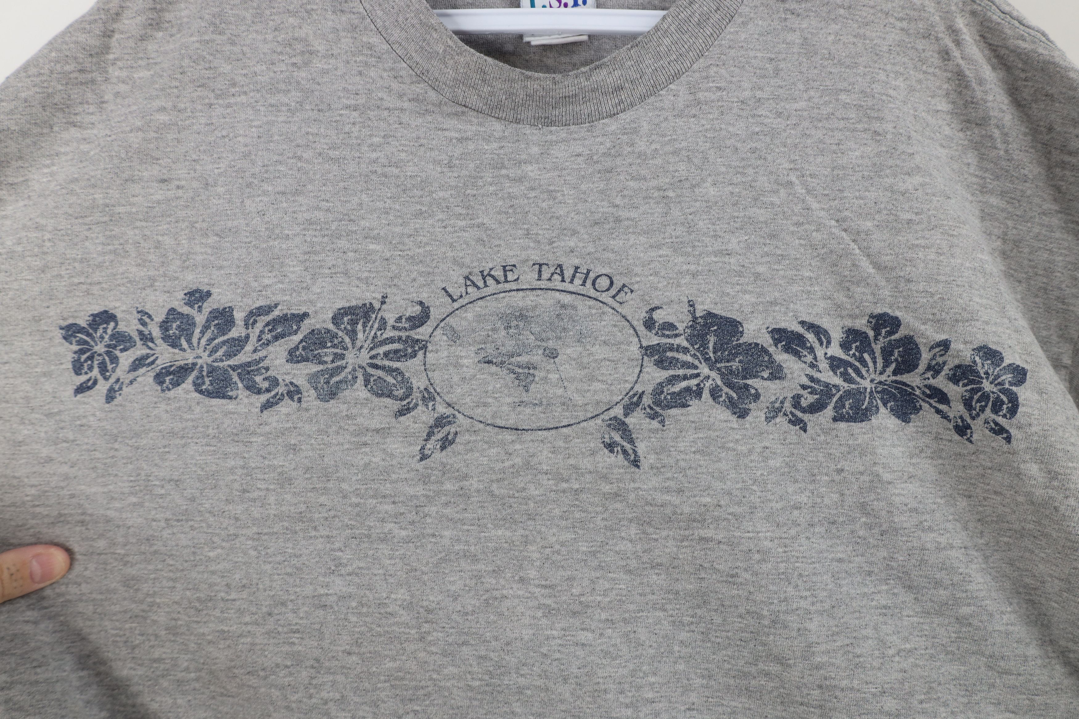 Vintage Vintage 90s Streetwear Spell Out Flower Lake Tahoe T-Shirt Size US L / EU 52-54 / 3 - 4 Thumbnail