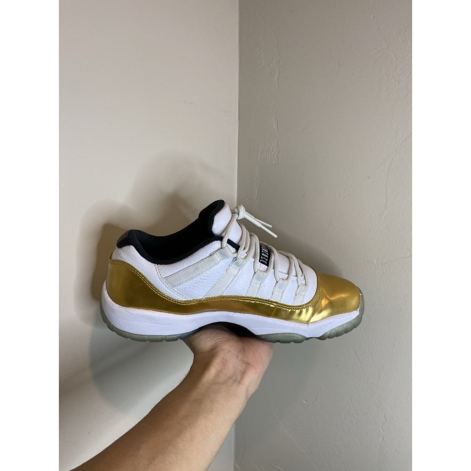 Nike Nike Air Jordan 11 Retro Closing Ceremony | Size 6.5Y Size US 6.5 / EU 39-40 - 11 Thumbnail