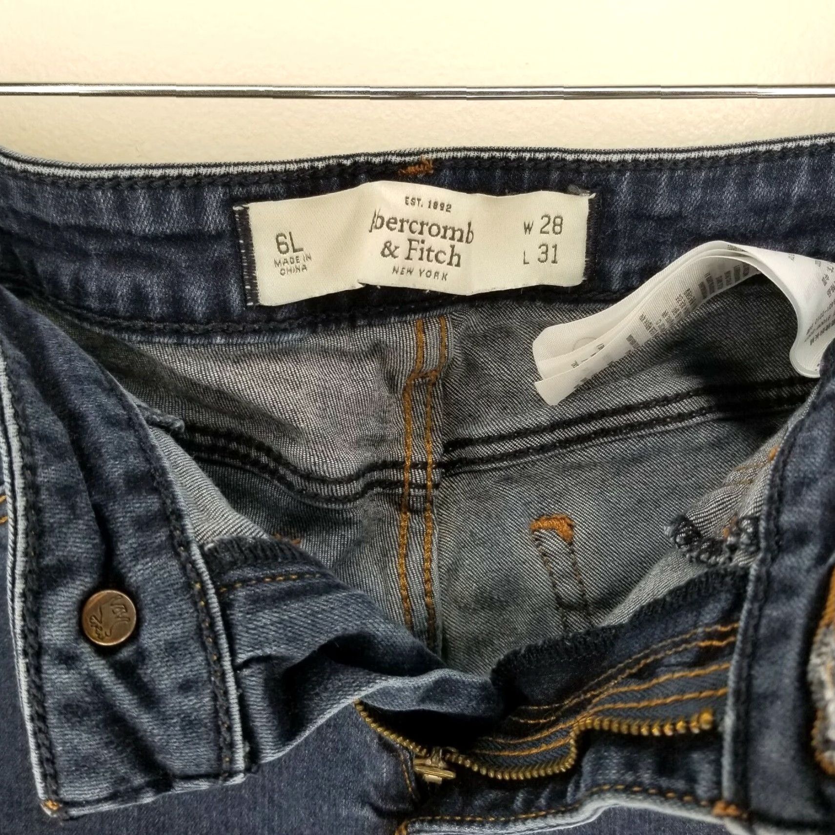 Abercrombie & Fitch VINTAGE Abercrombie & Fitch Womens Jeans Skinny Blue 28x31 6L Girls? Size 28" / US 6 / IT 42 - 4 Thumbnail