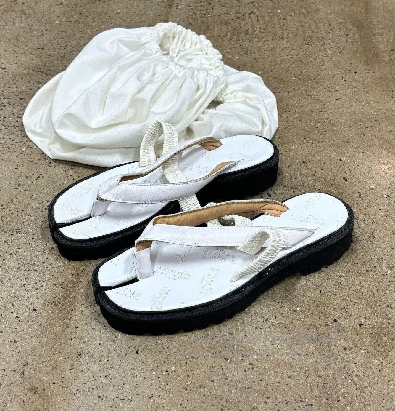 Maison Margiela Maison Margiela Tabi Thong Sandals. Size US 7.5 / EU 40-41 - 1 Thumbnail