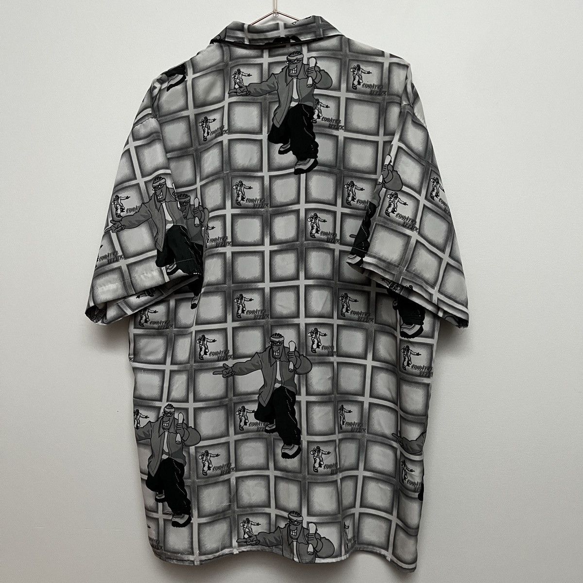 Vintage Vintage 90s Streetwear Baggy Skater Shirt (unisex) Size US L / EU 52-54 / 3 - 18 Thumbnail