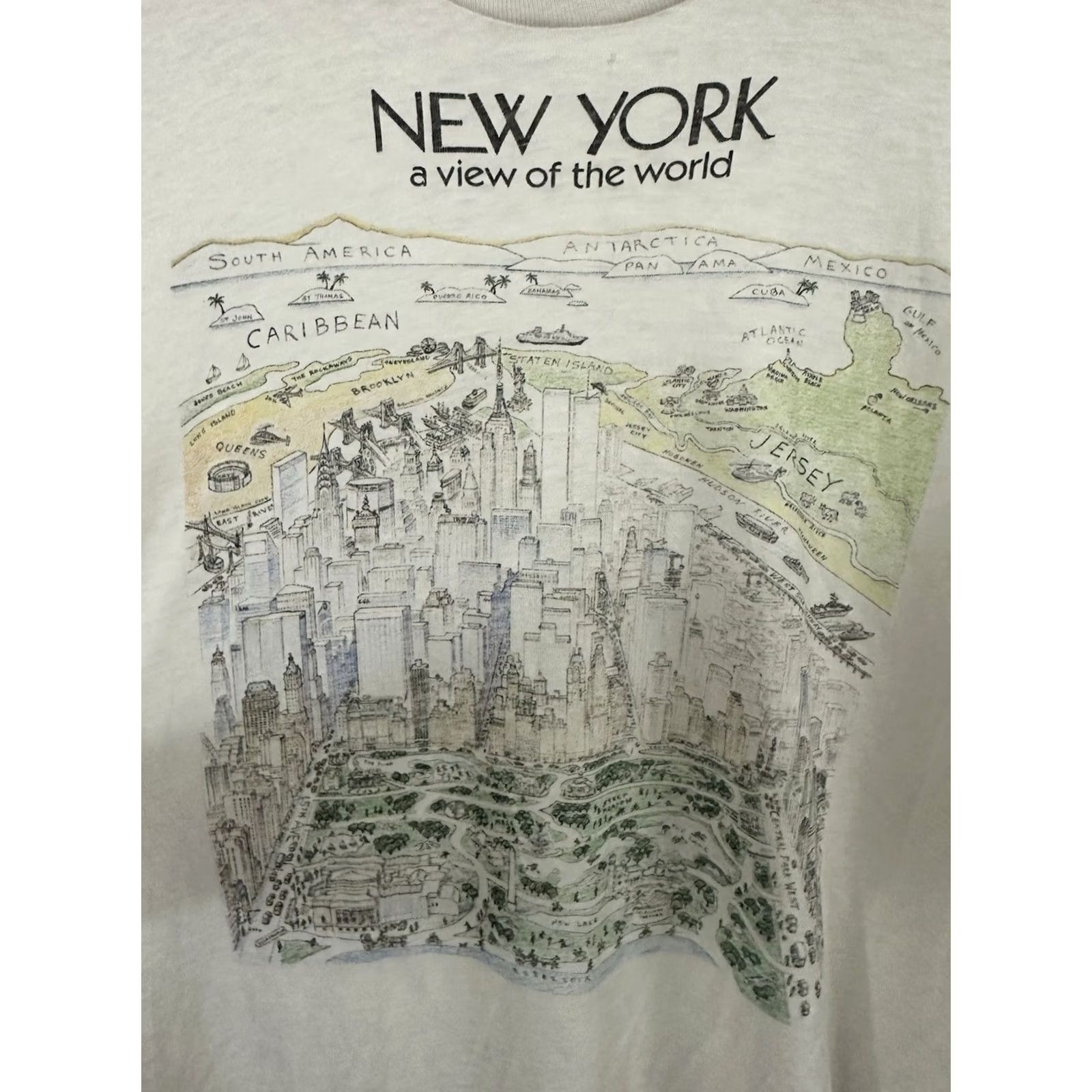 Vintage VINTAGE Art T-Shirt M White The New Yorker 80s New York View Of The World Paper Thin Burnout Worn Mens Size US M / EU 48-50 / 2 - 6 Thumbnail