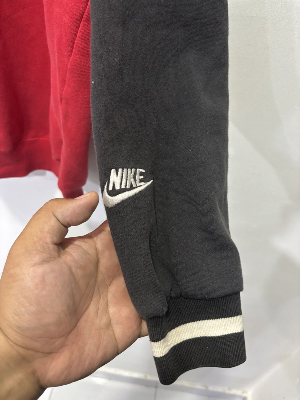 Vintage Vintage 90’s Nike Sweatshirt Size US S / EU 44-46 / 1 - 3 Thumbnail