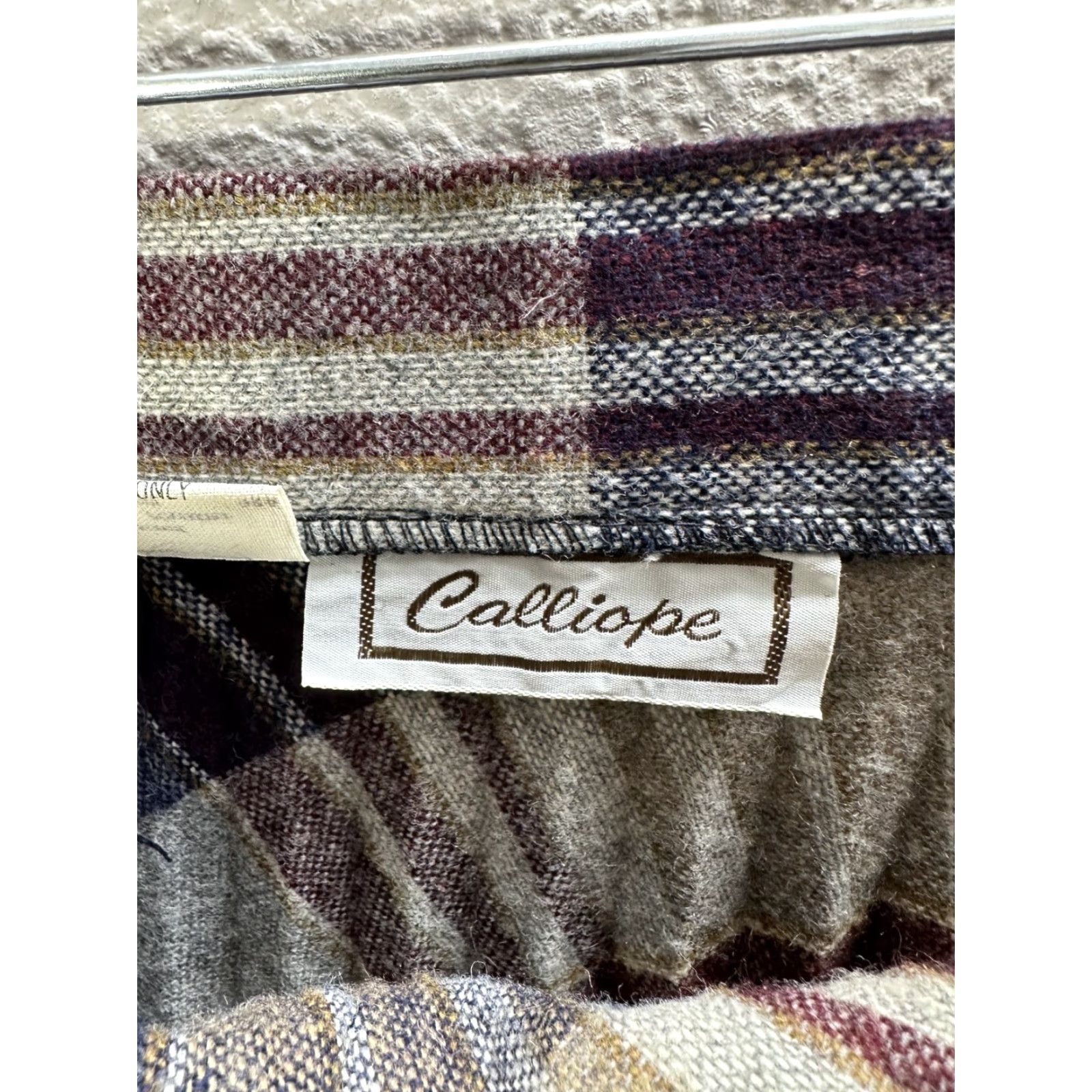 Vintage Women's Calliope Plaid Knee Length Skirt Flared Pleated 9 Gray Beige Blue Sz 9 Size 30" / US 8 / IT 44 - 3 Thumbnail