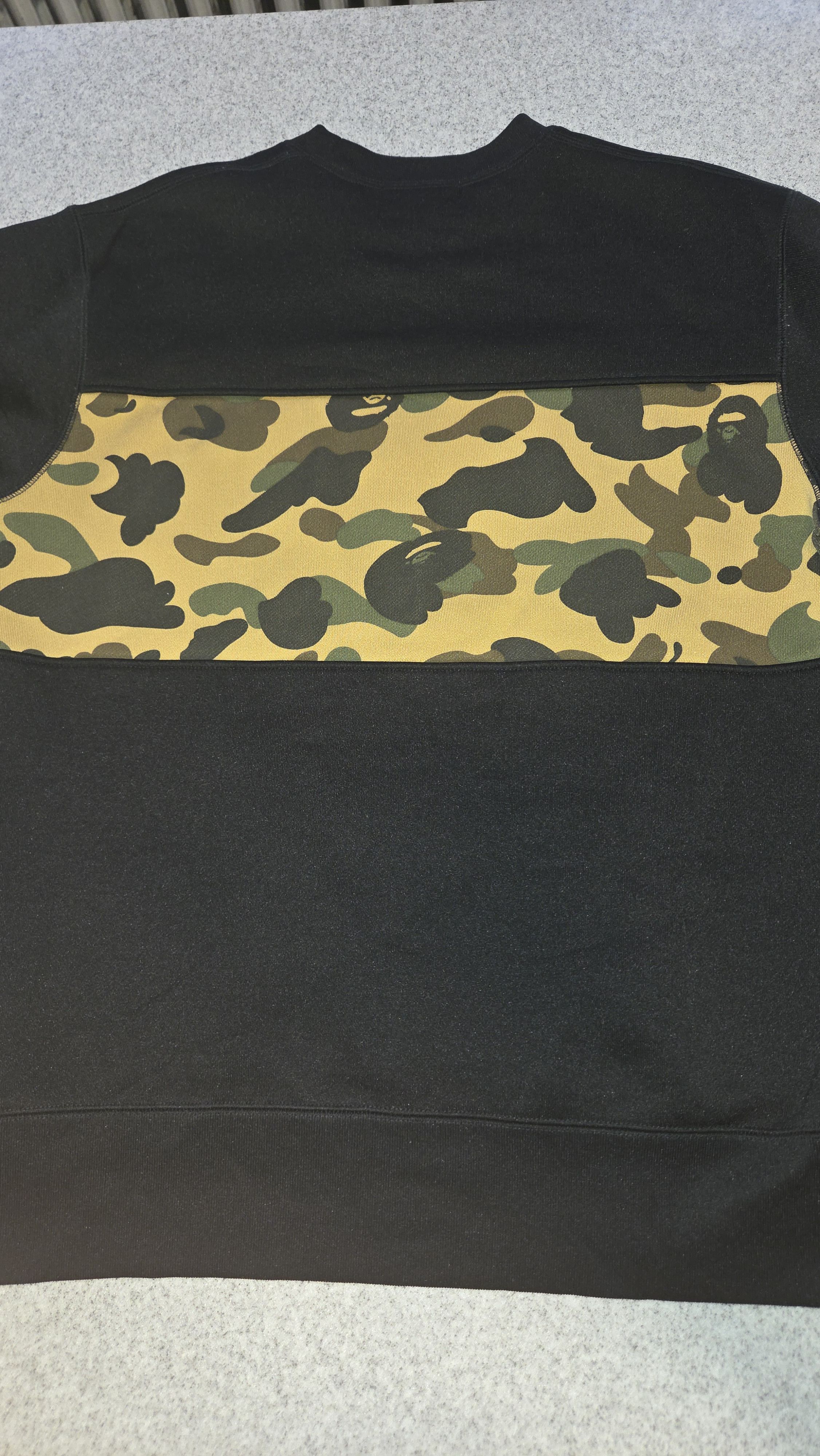 Bape Bape AUTHENTIC Sweatshirt Camo Crewneck Size US L / EU 52-54 / 3 - 5 Thumbnail