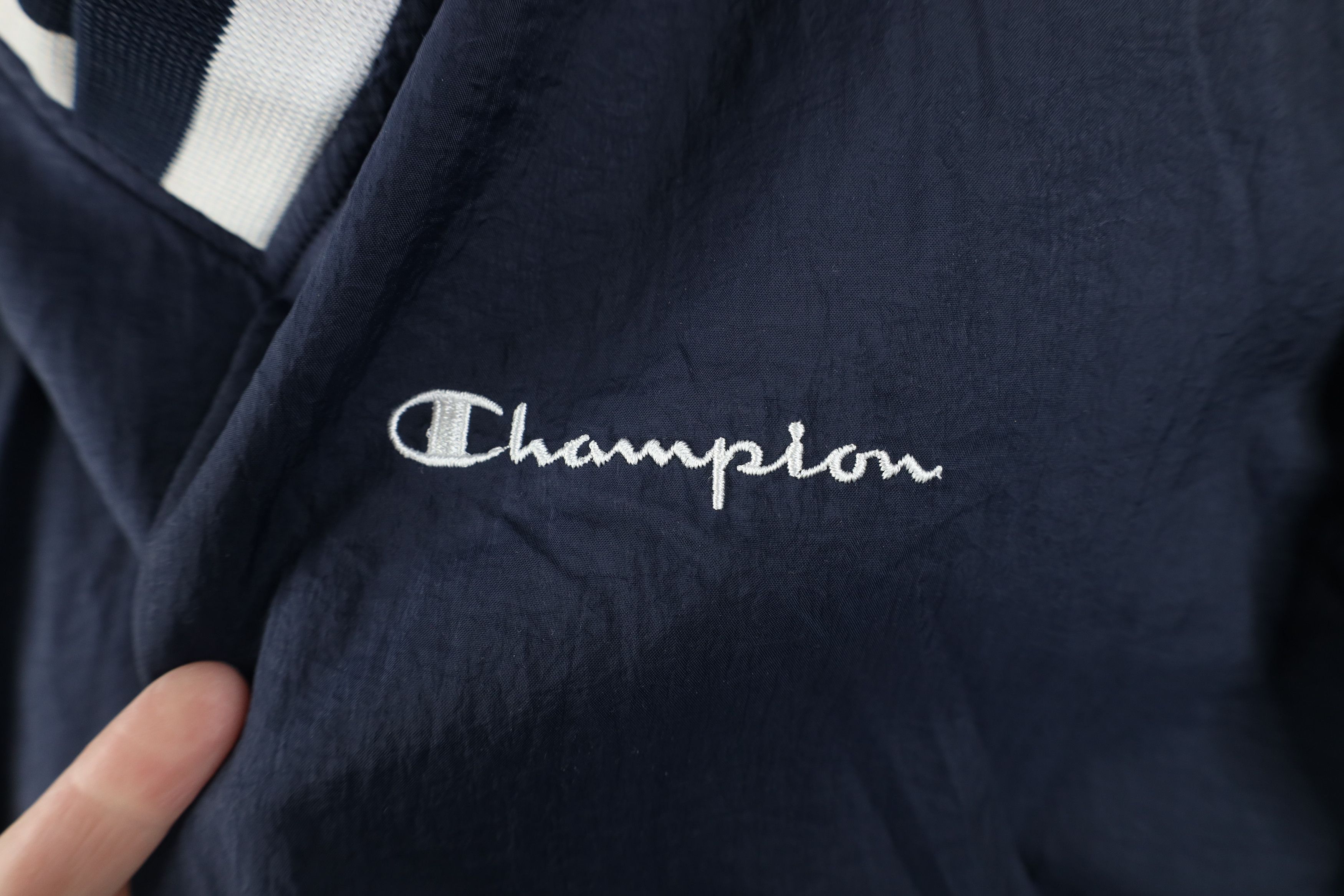 Champion Vintage 90s Champion Pullover Windbreaker Jacket Blue Size US M / EU 48-50 / 2 - 4 Thumbnail