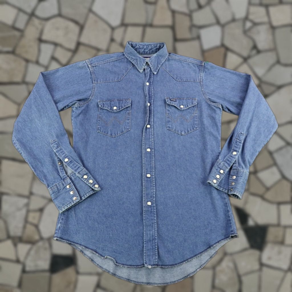 VINTAGE Wrangler Denim Shirt Mens Medium Blue Long Sleeve Western