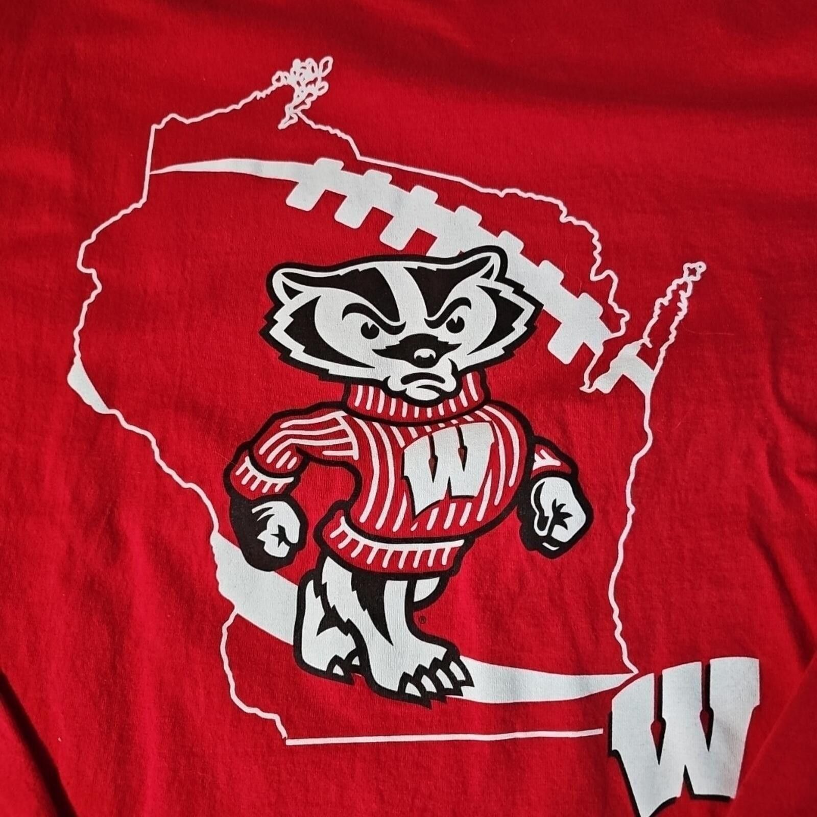Hanes Hanes L Wisconsin Badgers Long Sleeve Shirt Size ONE SIZE - 2 Thumbnail