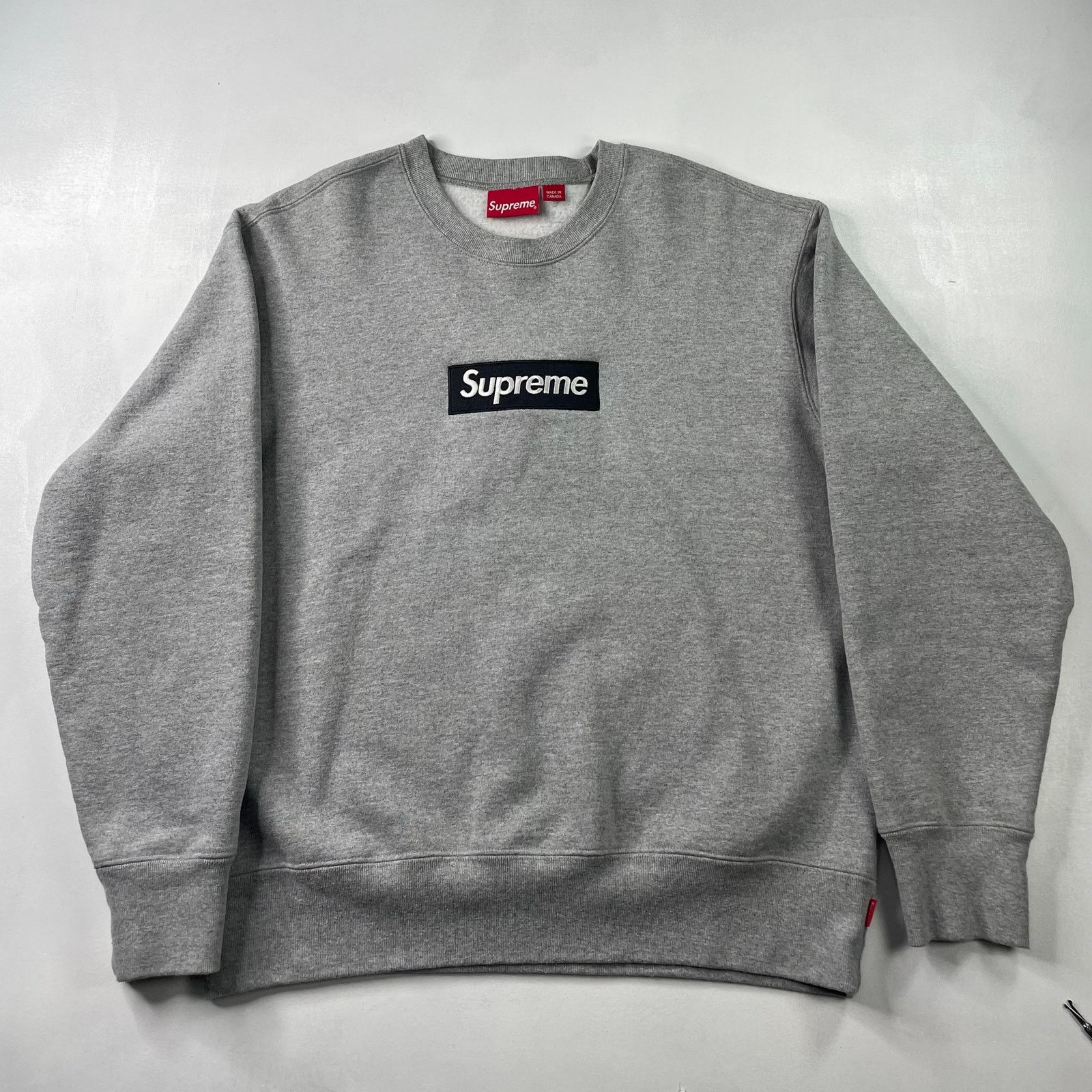 Supreme Ash Grey Box Logo Crewneck FW18 Size Large 100