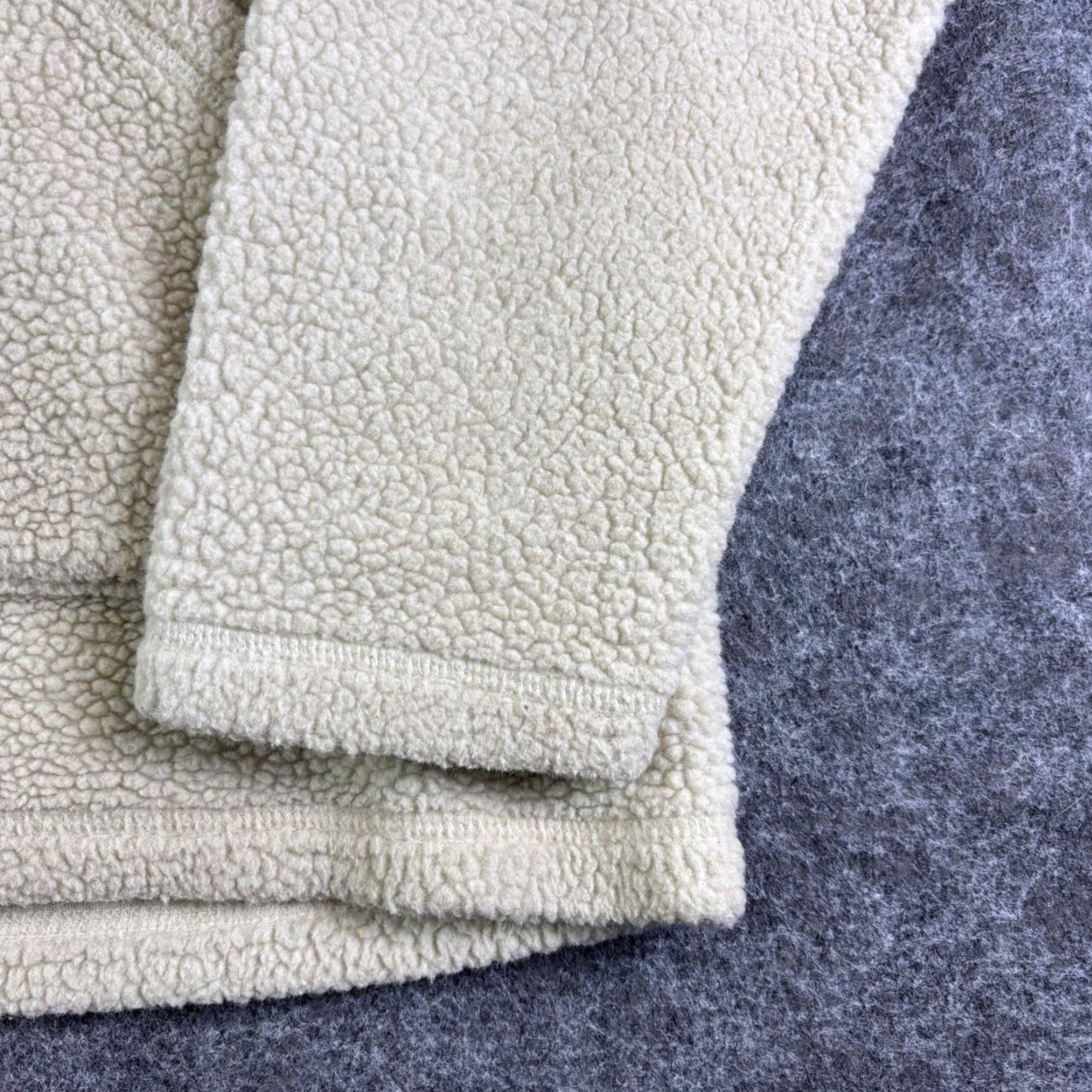 Vintage VINTAGE Above Sea Level Fleece Pullover Sweater Mock Neck Kangaroo Pocket Size L Cream Men Pullover 90s Kangaroo Pocket Polyester Knit Solid Size US L / EU 52-54 / 3 - 8 Thumbnail