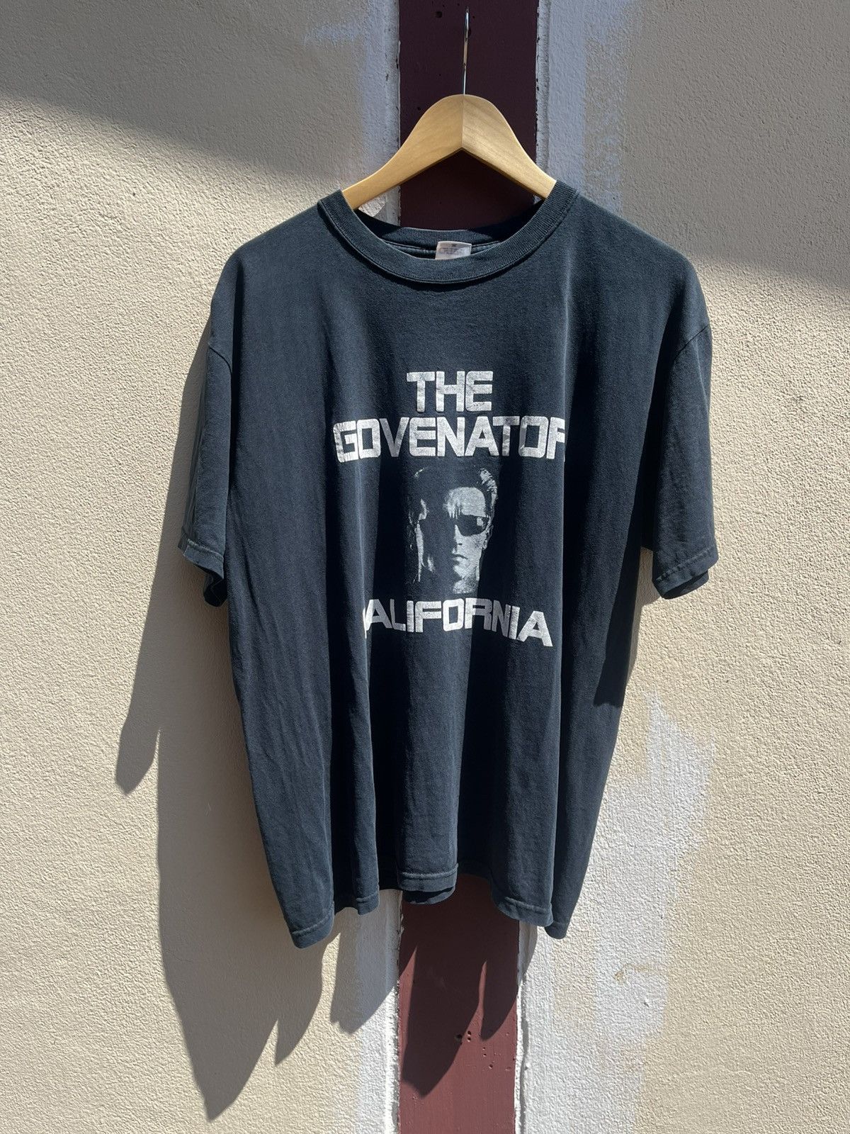 Vintage The govenator tee Size US L / EU 52-54 / 3 - 1 Thumbnail