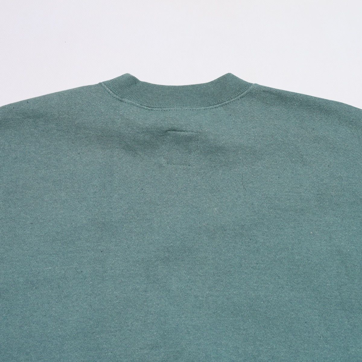 Nike Vintage Nike Embroidered Swoosh Logo Sweatshirt Size US L / EU 52-54 / 3 - 12 Thumbnail