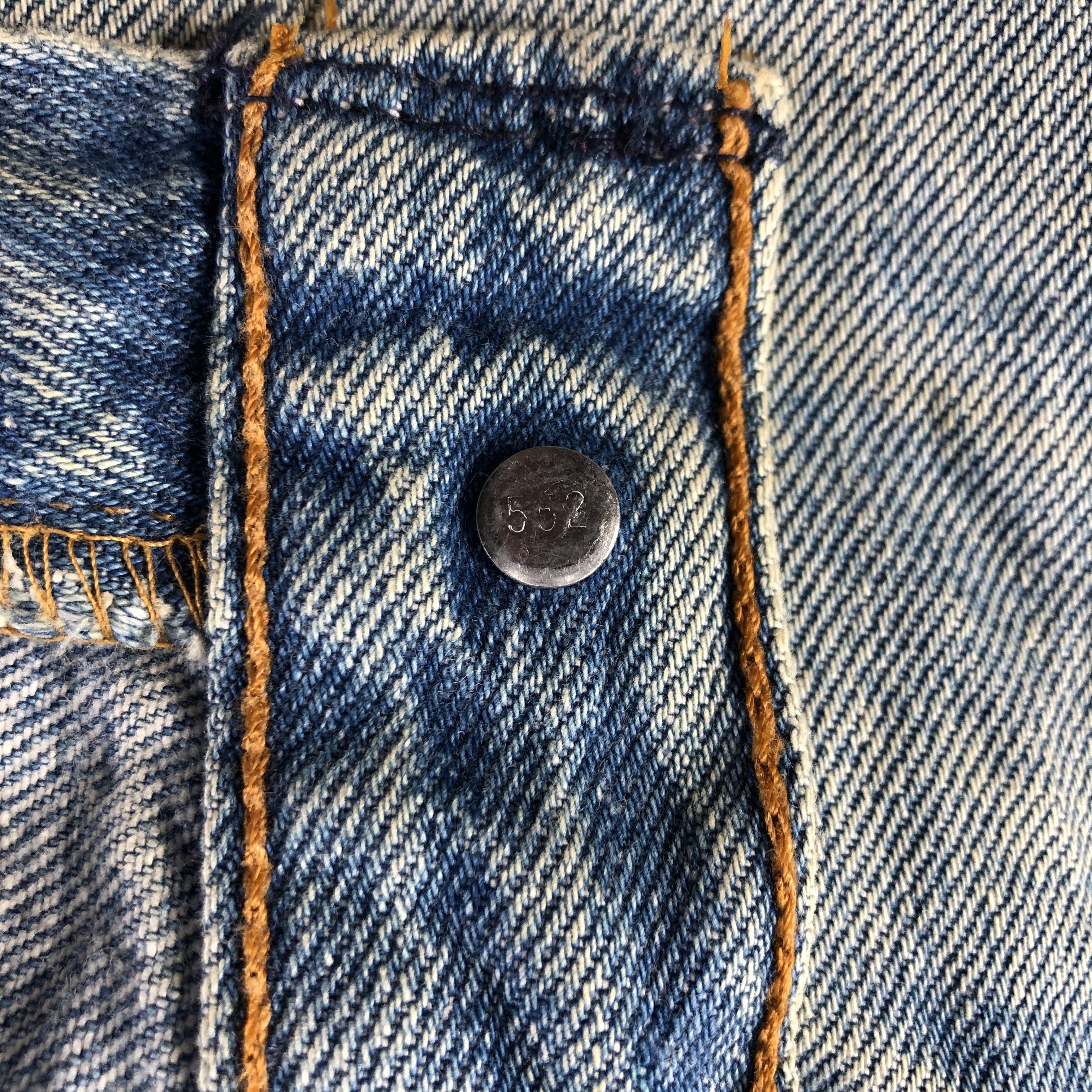 Levi's 90s Vintage Light Wash Levis 501 Jeans-J3869 Size US 31 - 10 Thumbnail
