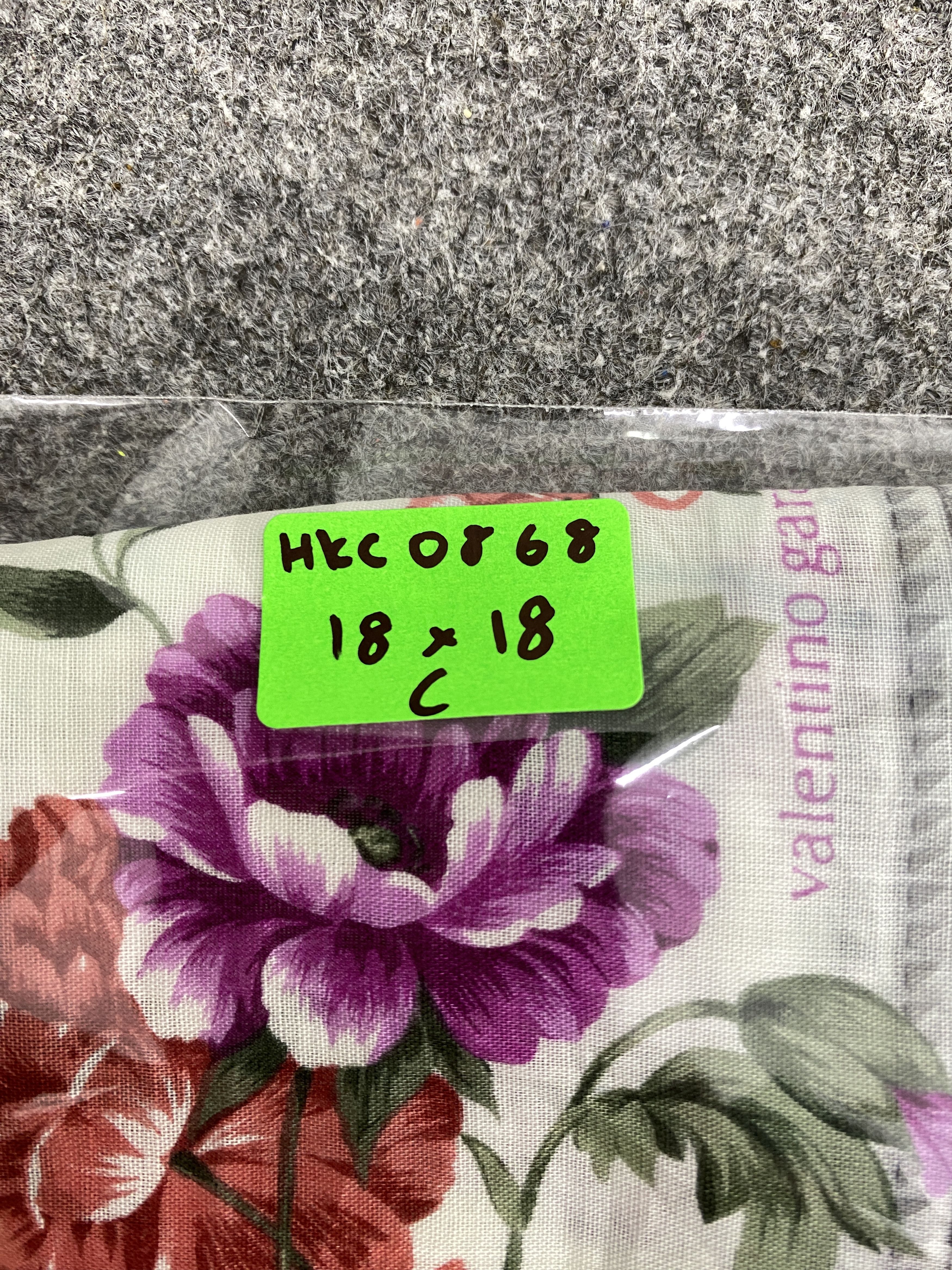 Valentino Valentino Garavani Handkerchief / Neckerchief HKC0868 Size ONE SIZE - 9 Thumbnail