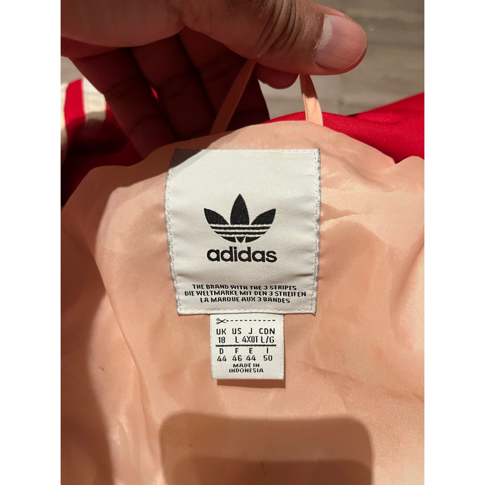 Adidas adidas - TRACKTOP PUFFER Jacket / L / Red Size L / US 10 / IT 46 - 9 Thumbnail