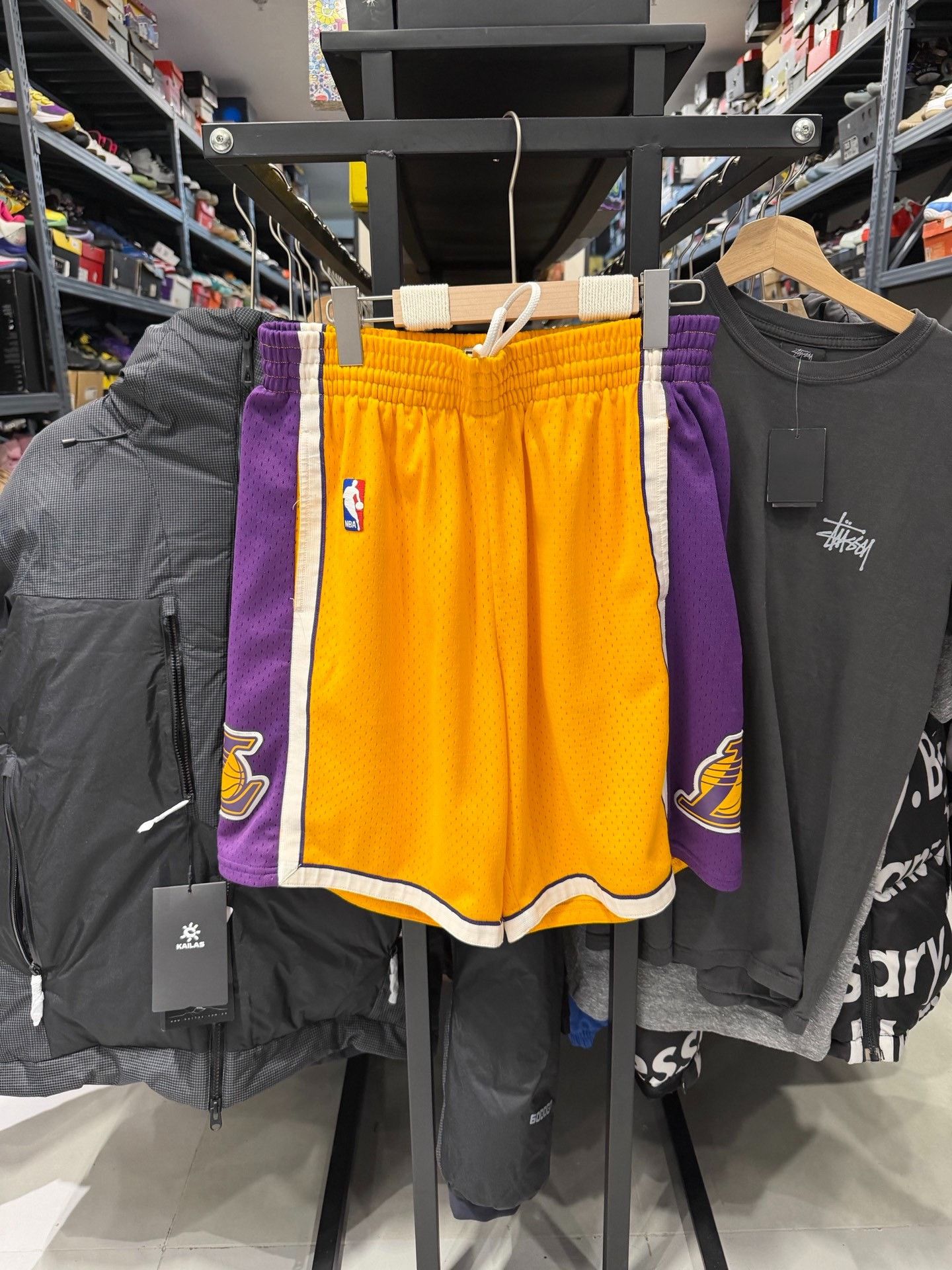 Nike Nike Purple Shorts 34 Men Size US 34 / EU 50 - 1 Thumbnail