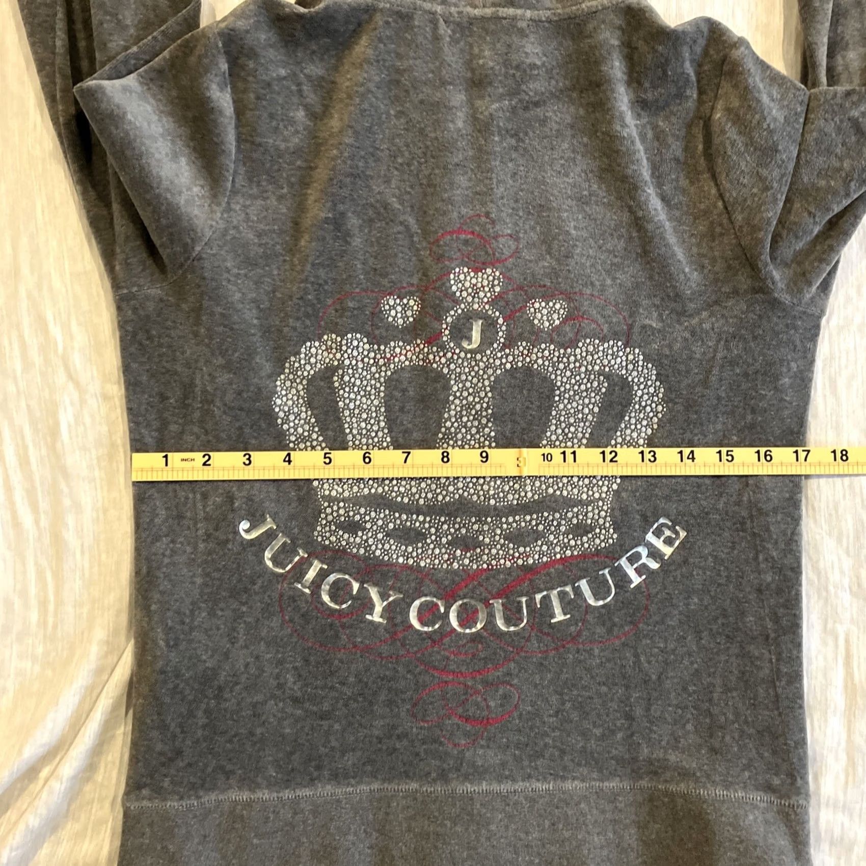 Juicy Couture VINTAGE Juicy Couture Hoodie Gray Full Zip Velour Bling Crown On Back L Women Mens? Size L / US 10 / IT 46 - 6 Thumbnail