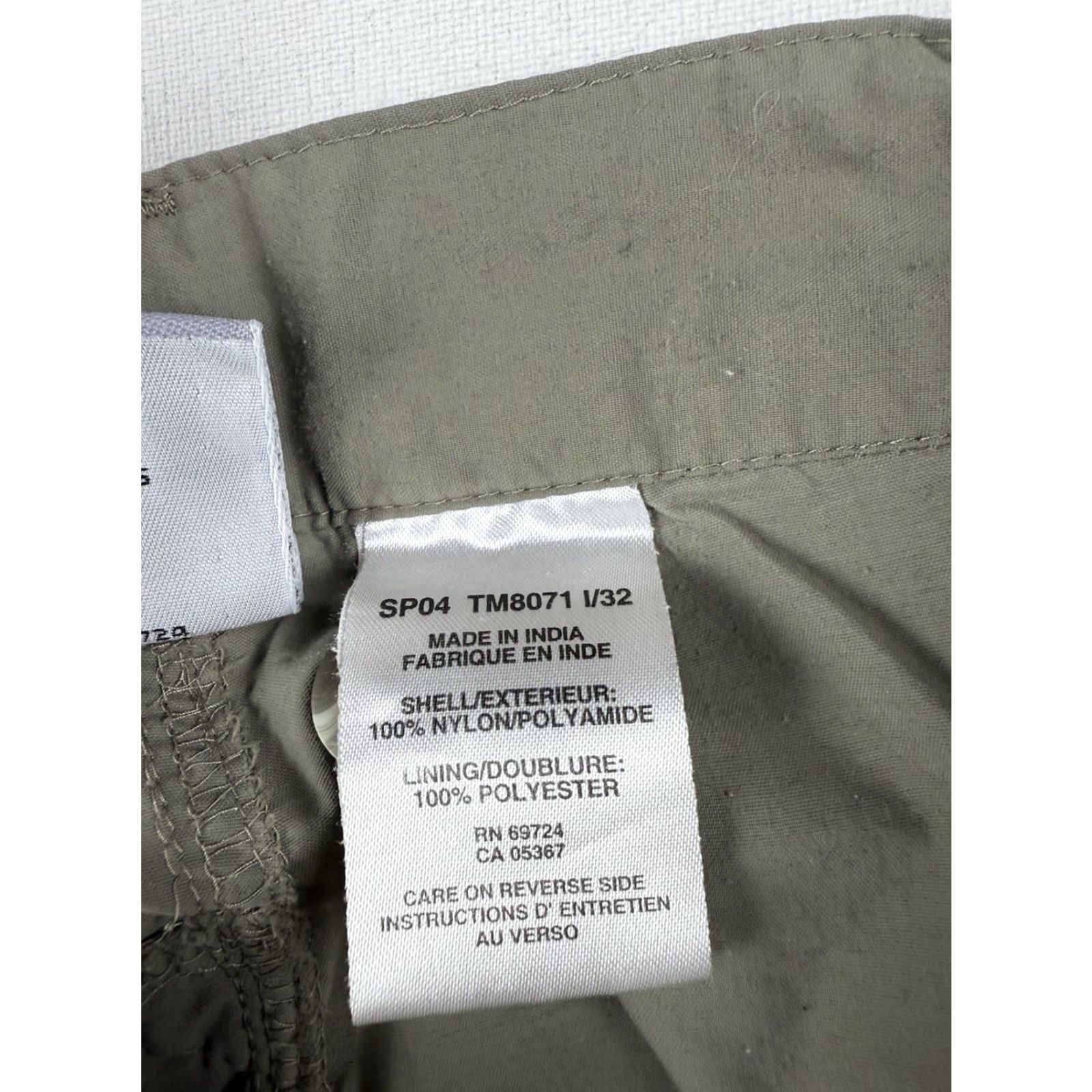 Vintage Columbia PFG Cargo Pants Mens Size L Green 29 Inseam Convertible Zip Button Straight Leg Size US 33 - 4 Thumbnail