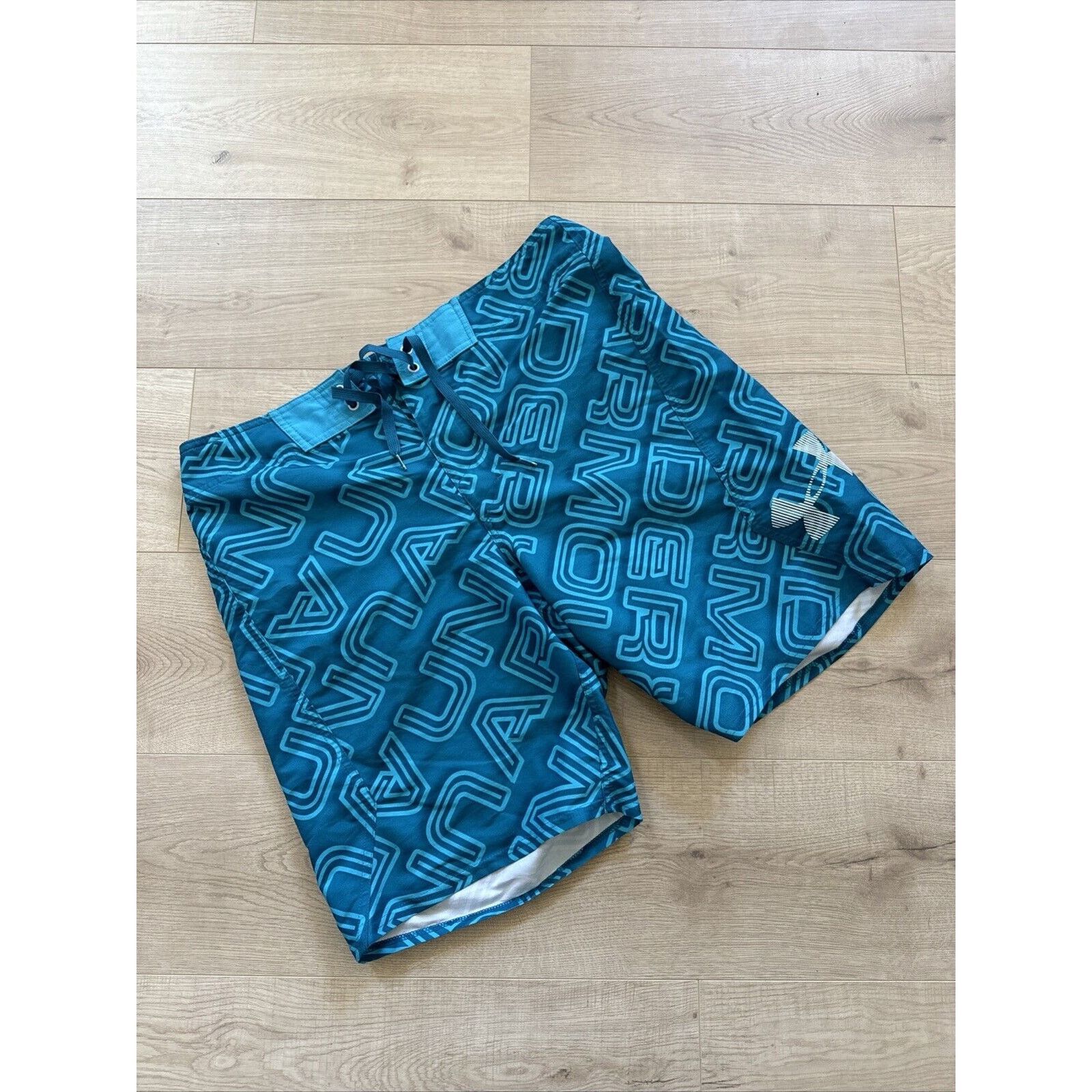 Under Armour Men's UNDER ARMOUR Size 36 Bergwind Boardshorts Surf Swim Size US 36 / EU 52 - 1 Thumbnail