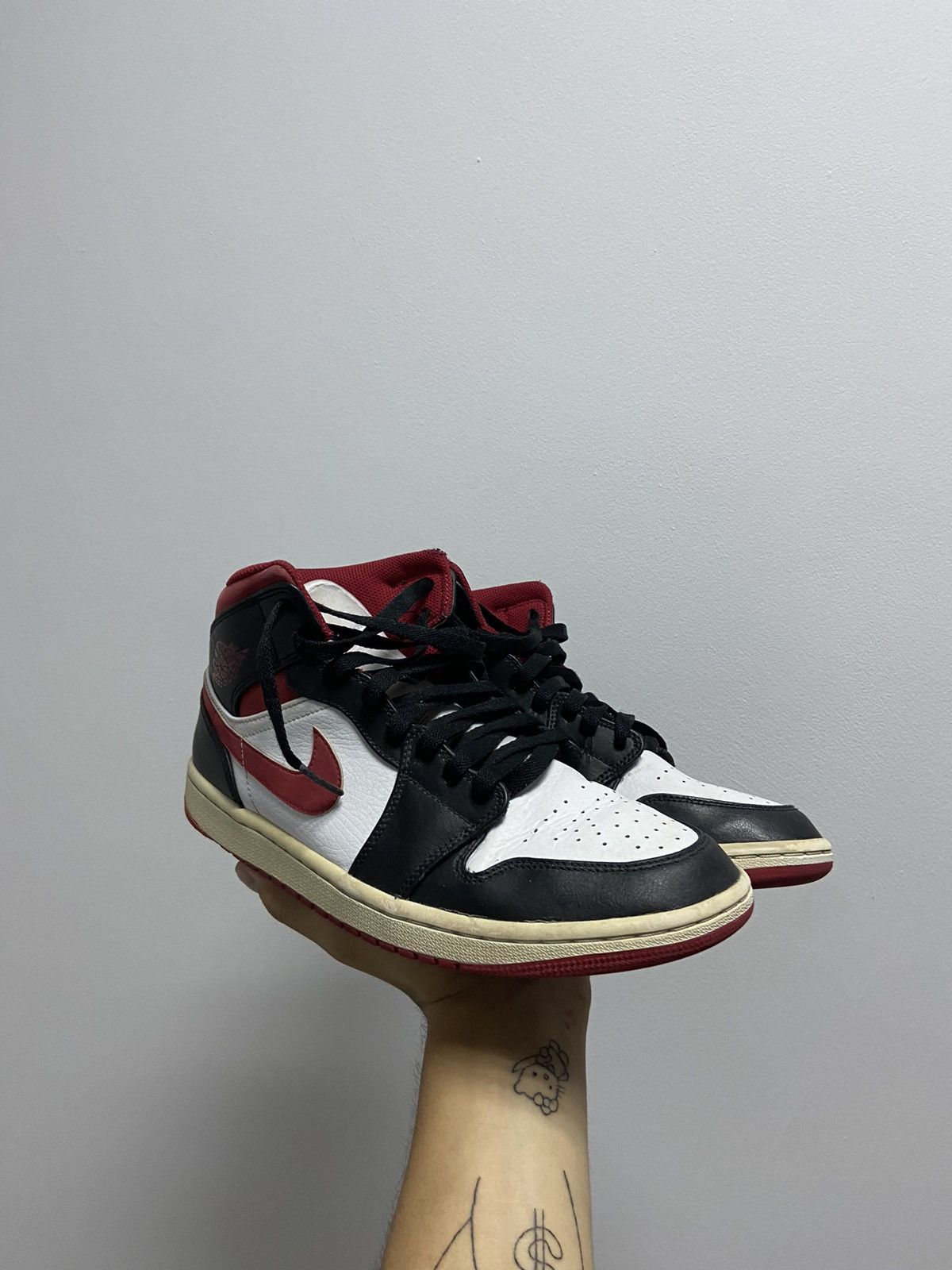 Jordan Brand × Nike × Vintage Air Jordan Nike Retro High 1 Vintage Shoes Y2K Size US 8.5 / EU 41-42 - 1 Thumbnail