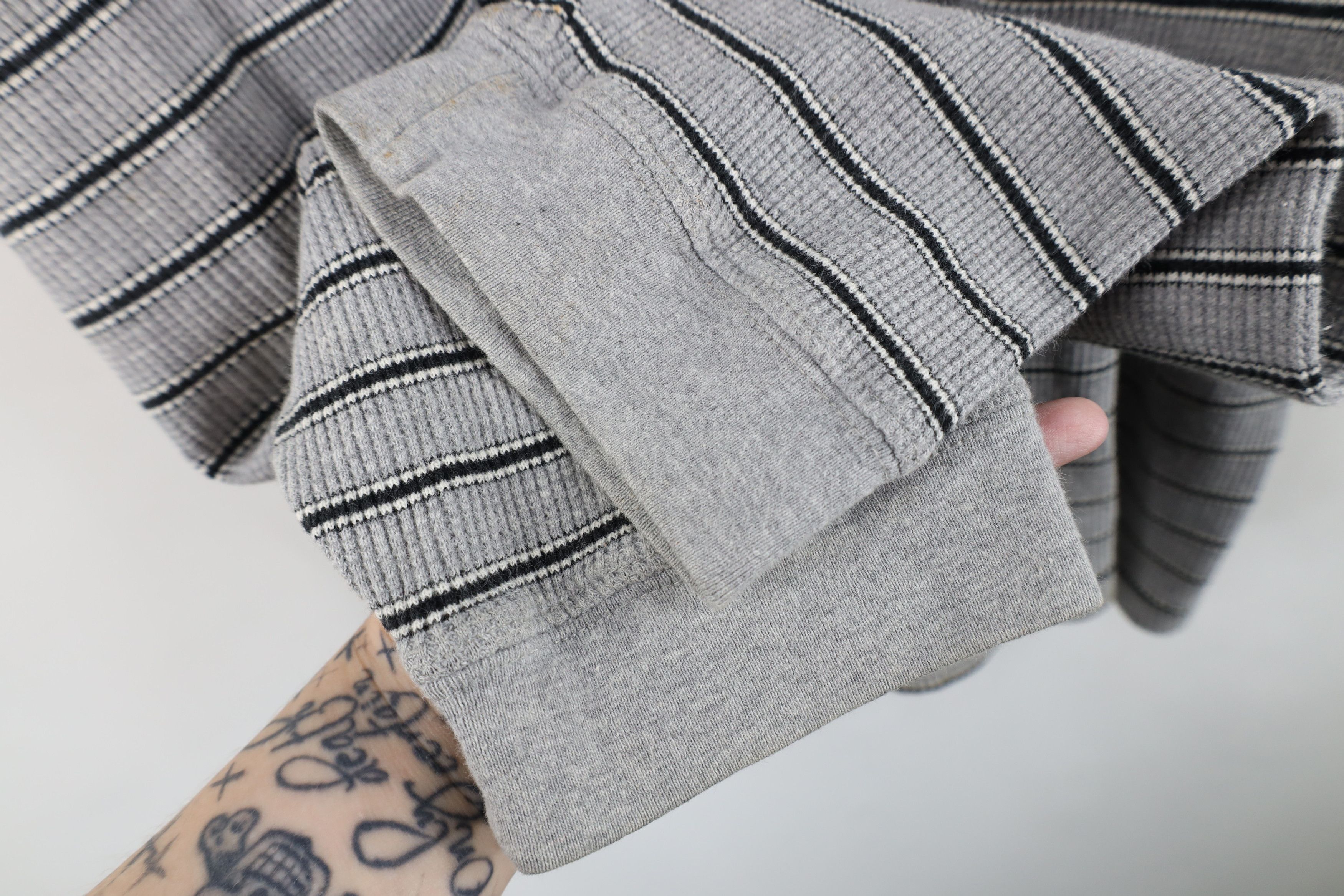 Gap Vintage 90s Gap Thermal Waffle Knit Long Sleeve T-Shirt Gray Size US XL / EU 56 / 4 - 6 Thumbnail