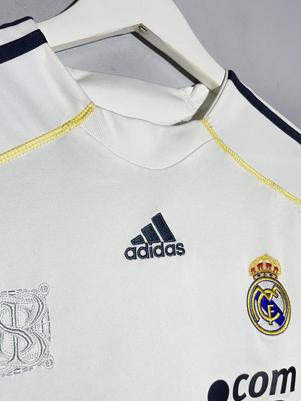 Adidas × Vintage #9 Ronaldo Real Madrid Adidas 2009/10 Home Football Kit Size US M / EU 48-50 / 2 - 6 Thumbnail