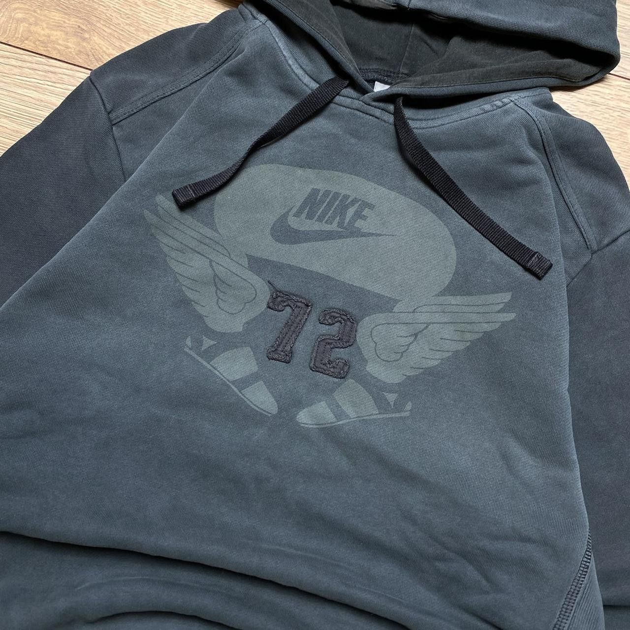 Nike 2000s Vintage Nike Graphic Hoodie Grey M Size US M / EU 48-50 / 2 - 2 Thumbnail