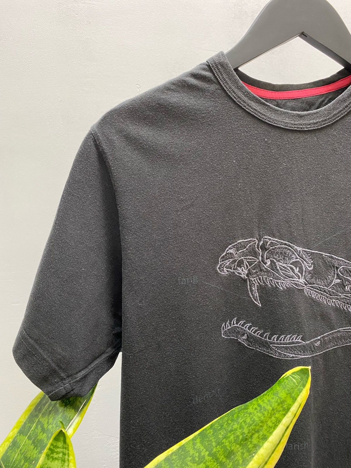 Maharishi Maharishi Ss 2013 Year of The Snake Memento Mori t-shirt Size US L / EU 52-54 / 3 - 3 Thumbnail