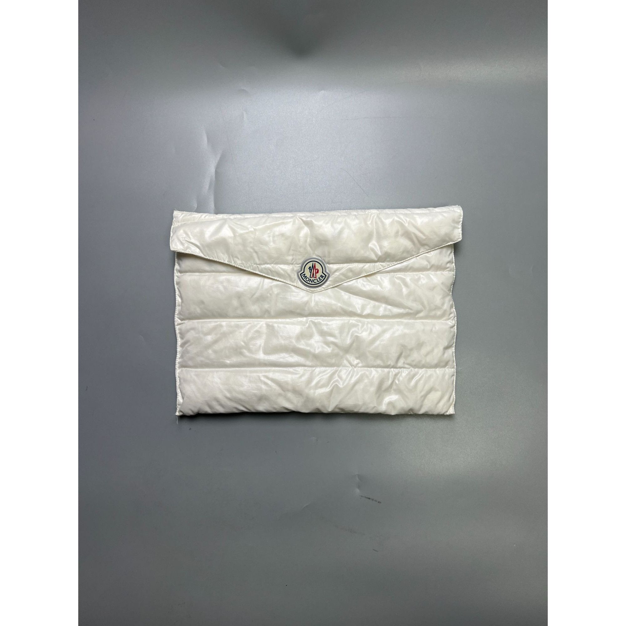 Moncler Moncler White Down Clutch (Y1033) Size ONE SIZE - 1 Thumbnail