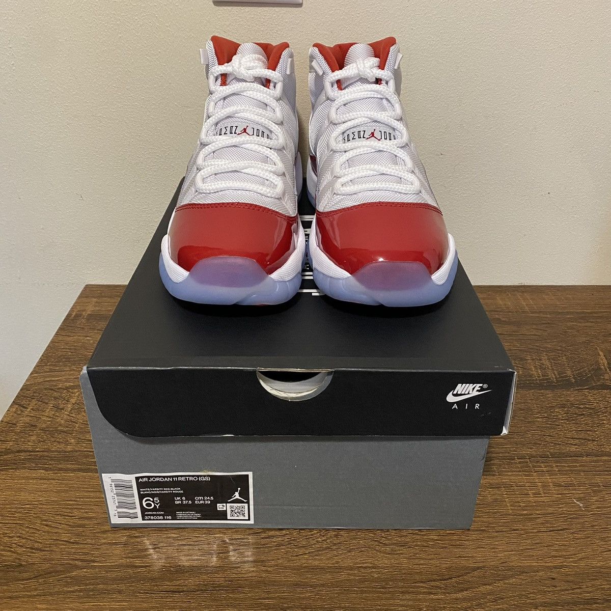 Jordan Brand Nike Air Jordan 11 Retro Cherry 2022 378038-116 GS 6.5Y NEW Size US 6.5 / EU 39-40 - 2 Thumbnail