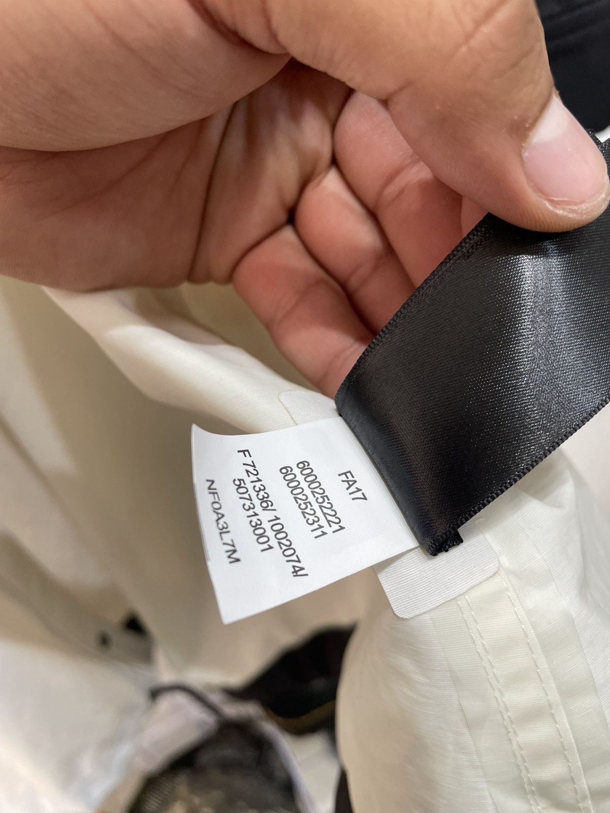 Sacai × The North Face Sacai X The North Face White Parka Size US M / EU 48-50 / 2 - 10 Thumbnail