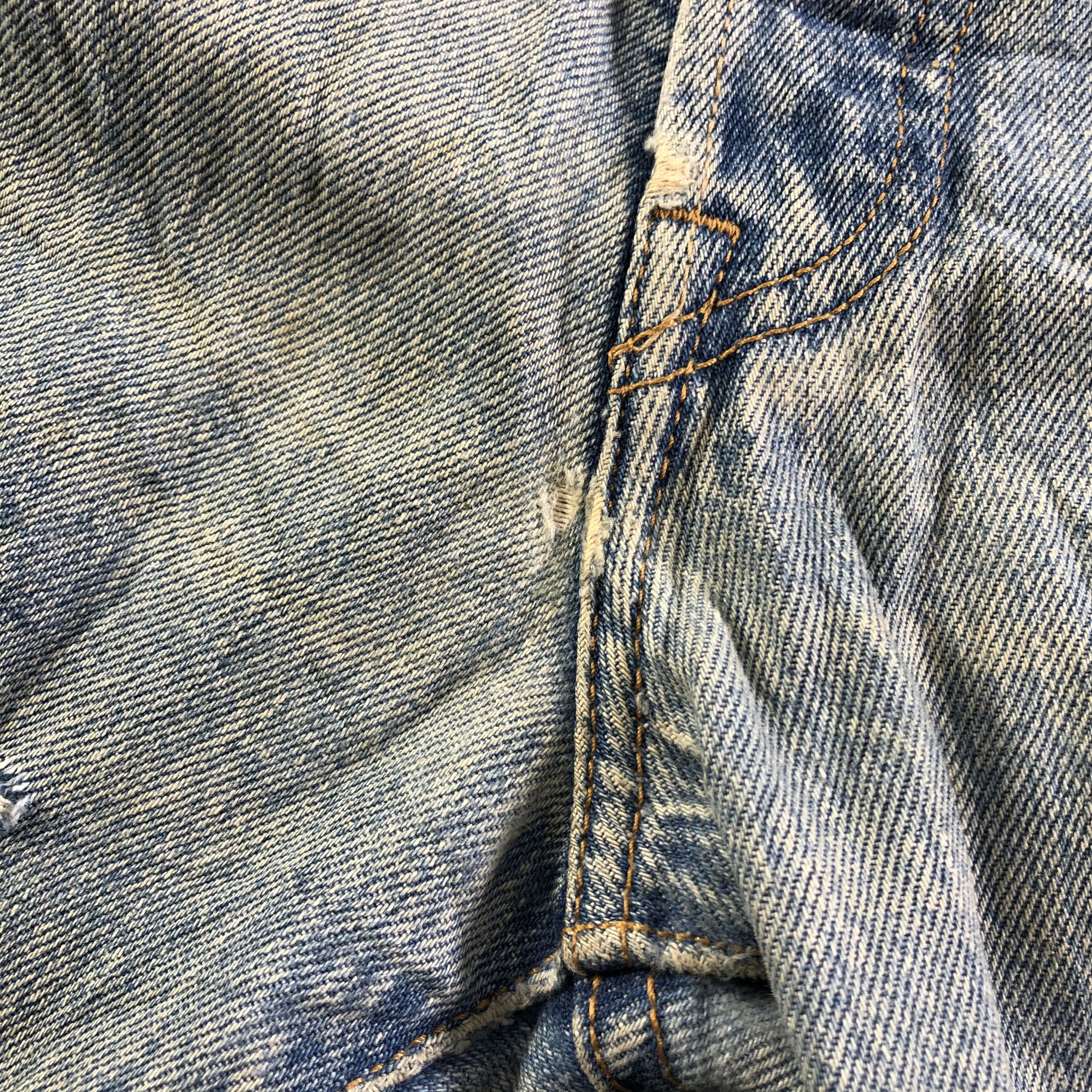 Levi's Vintage 90s Levis 501 Jeans-J3743 Size US 35 - 7 Thumbnail