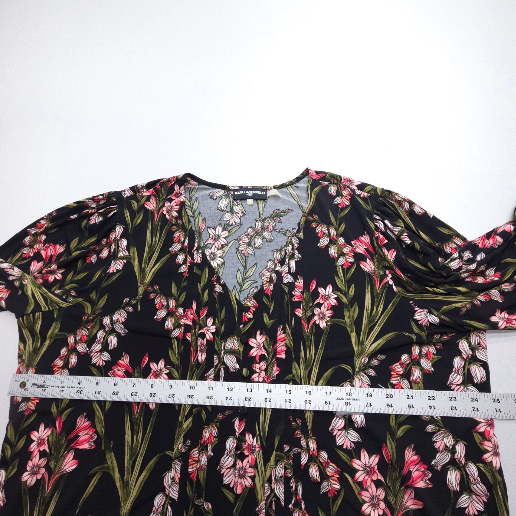 Karl Lagerfeld VINTAGE Karl Lagerfeld Paris Blouse 1X Plus Size Floral Boho Puff Sleeve V Neck Button Size XL / US 12-14 / IT 48-50 - 6 Thumbnail