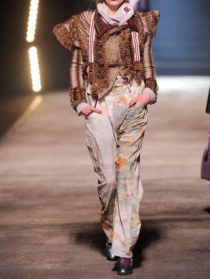 Vivienne Westwood vivienne westwood Gold Label 2010 show knit coat Size S / US 4 / IT 40 - 1 Thumbnail